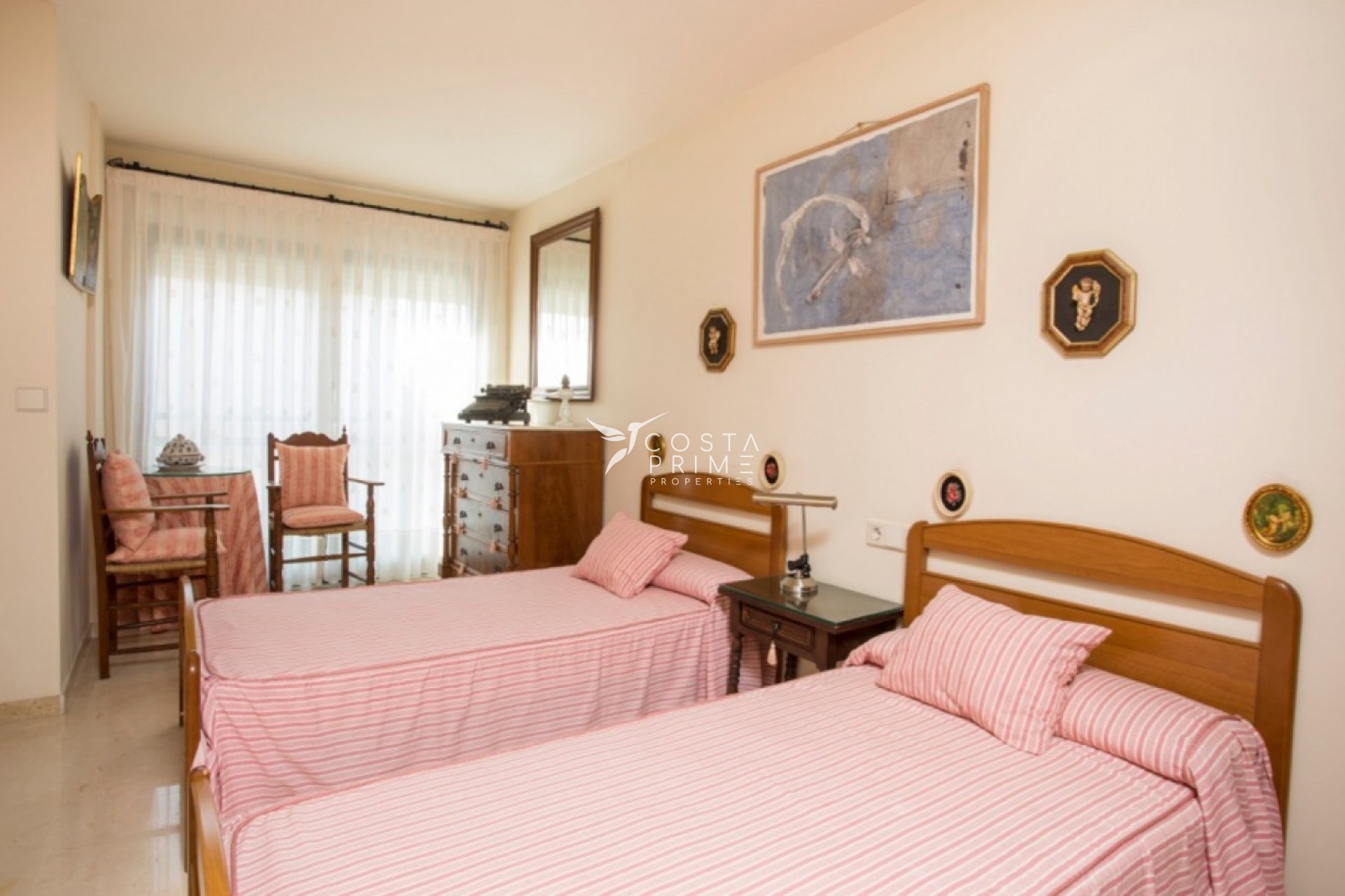 Resale - Apartment / Flat - Benidorm