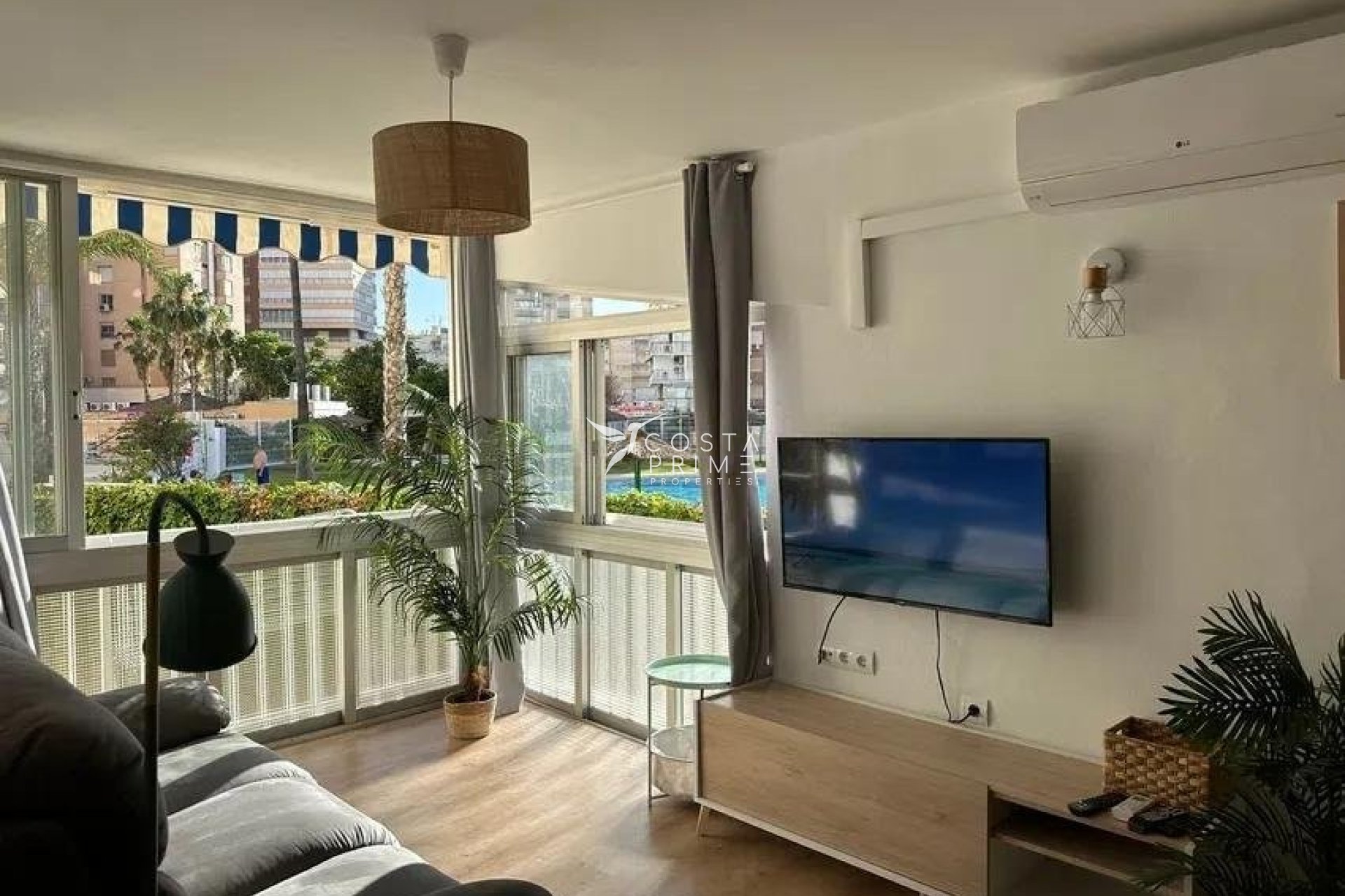 Resale - Apartment / Flat - Benidorm