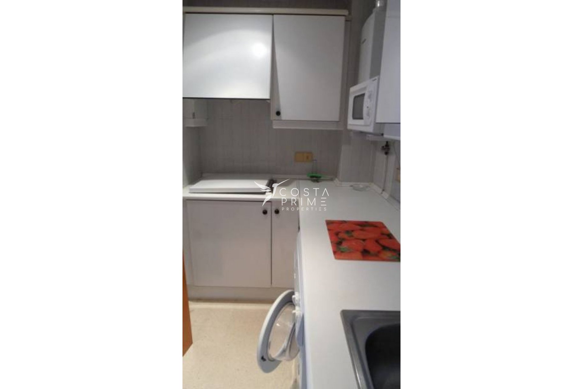 Resale - Apartment / Flat - Benidorm