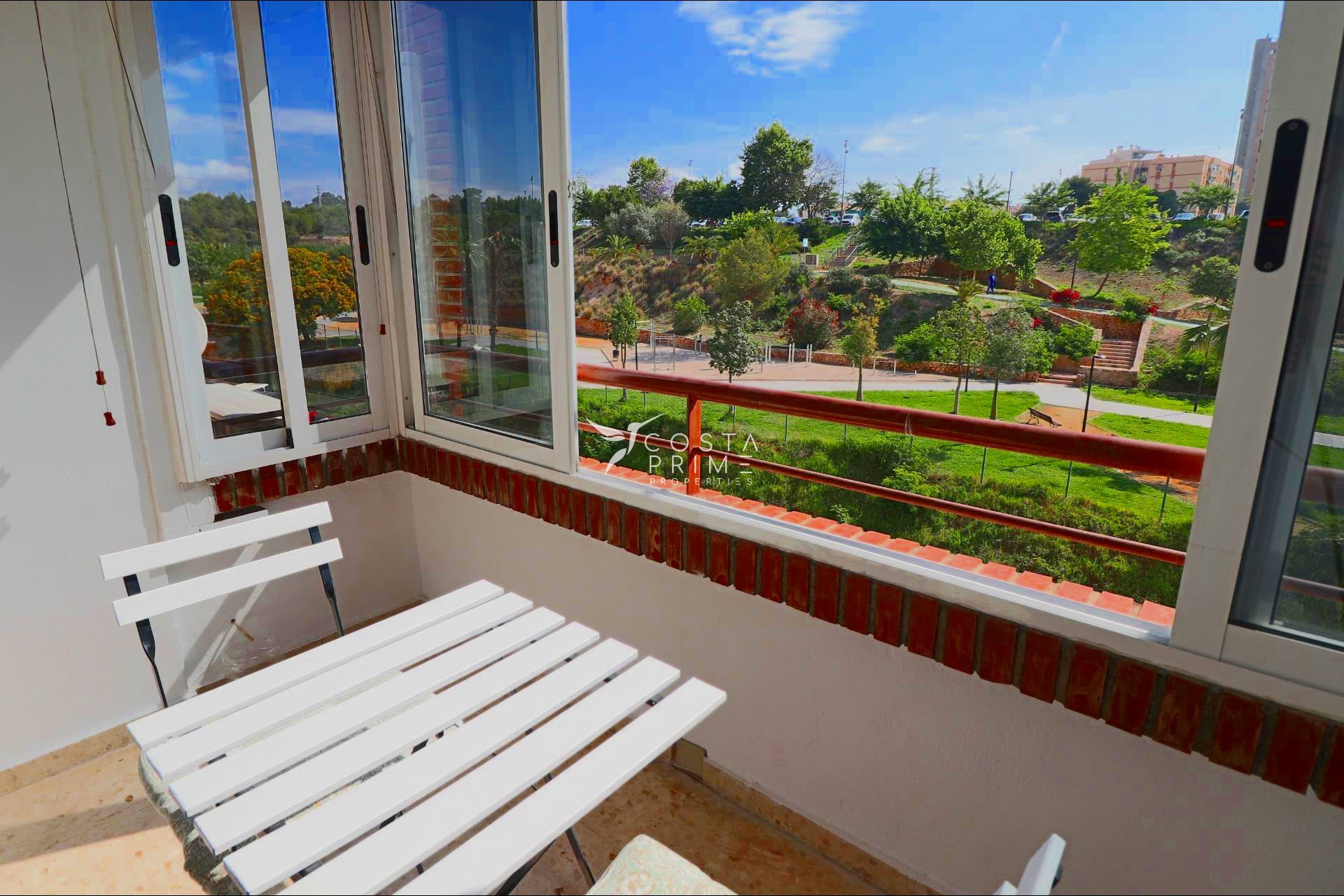 Resale - Apartment / Flat - Benidorm