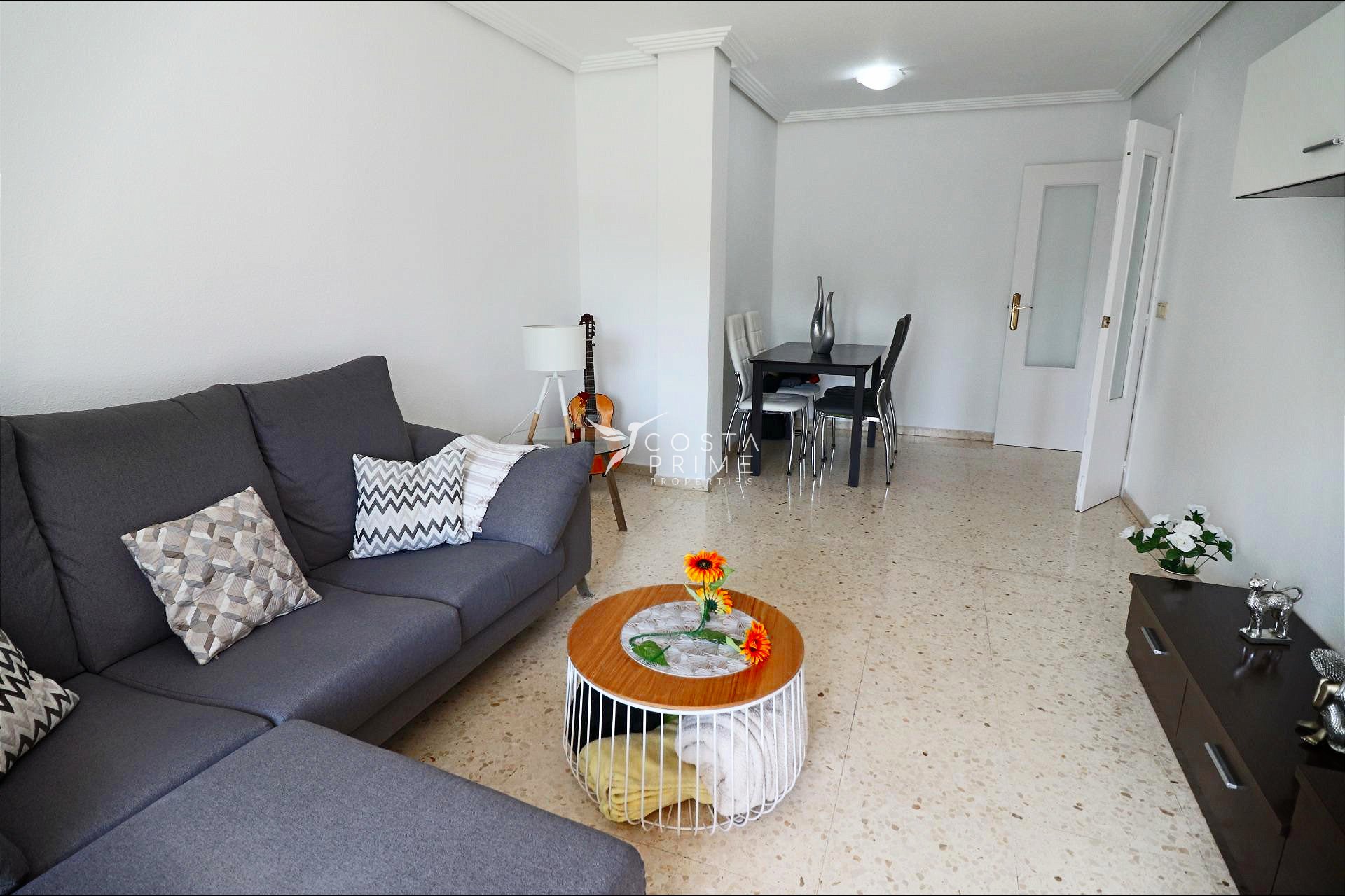 Resale - Apartment / Flat - Benidorm