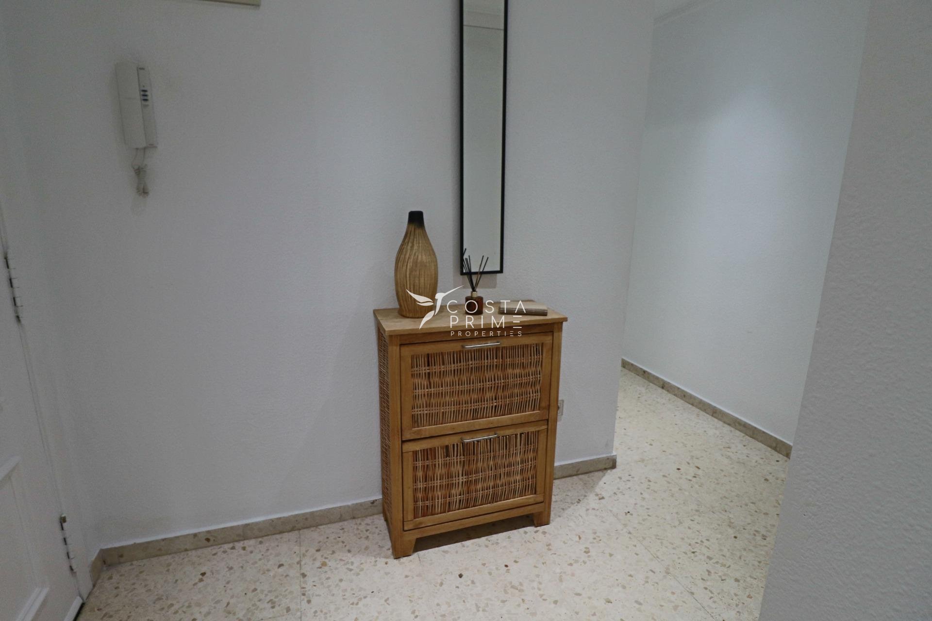 Resale - Apartment / Flat - Benidorm