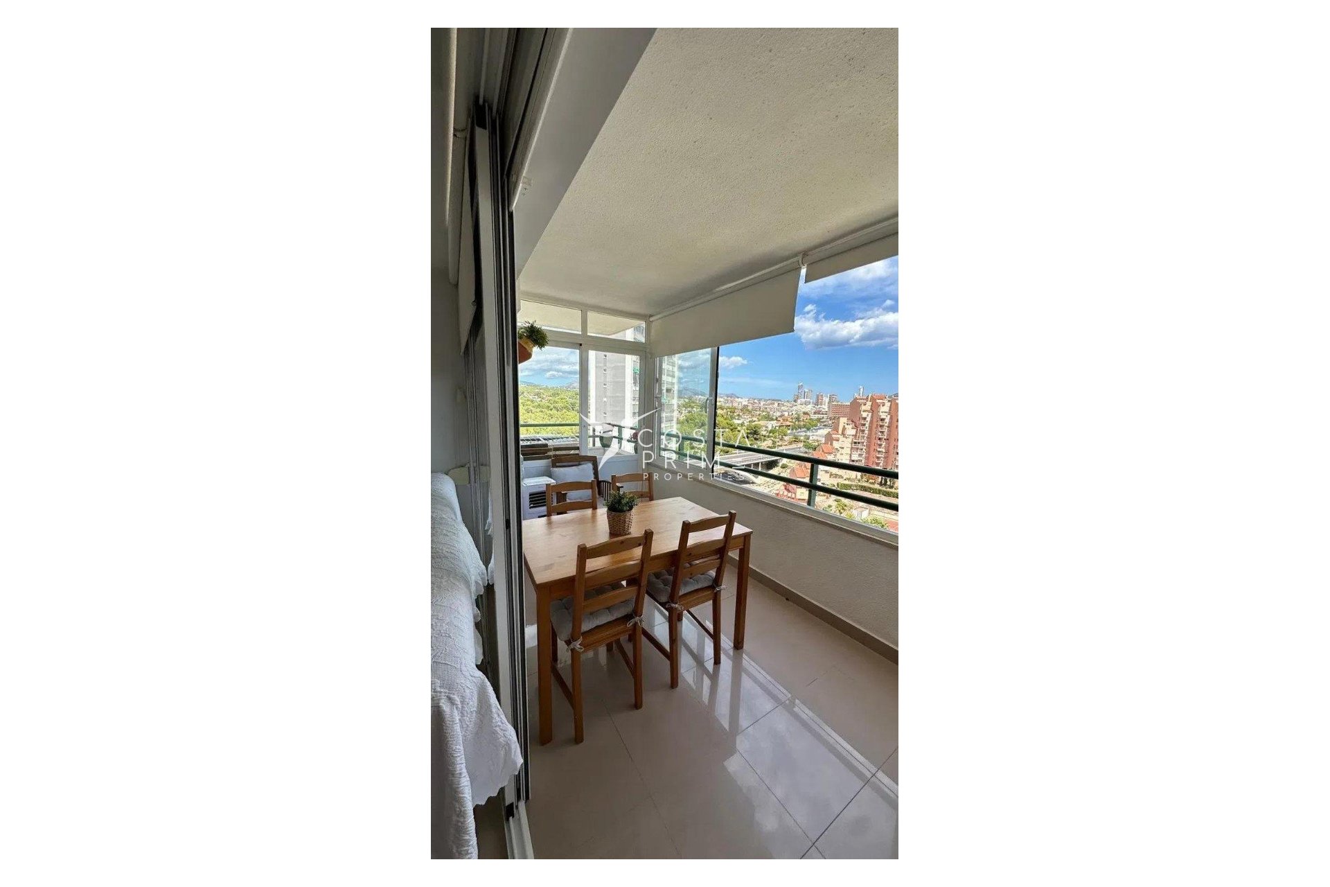 Resale - Apartment / Flat - Benidorm