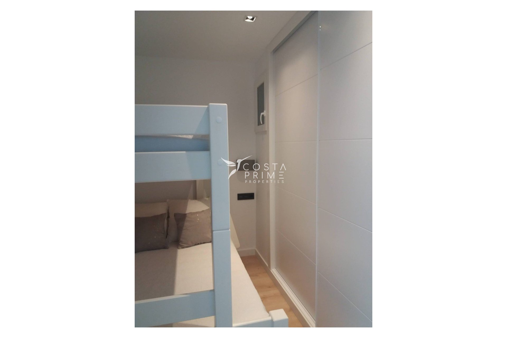 Resale - Apartment / Flat - Benidorm