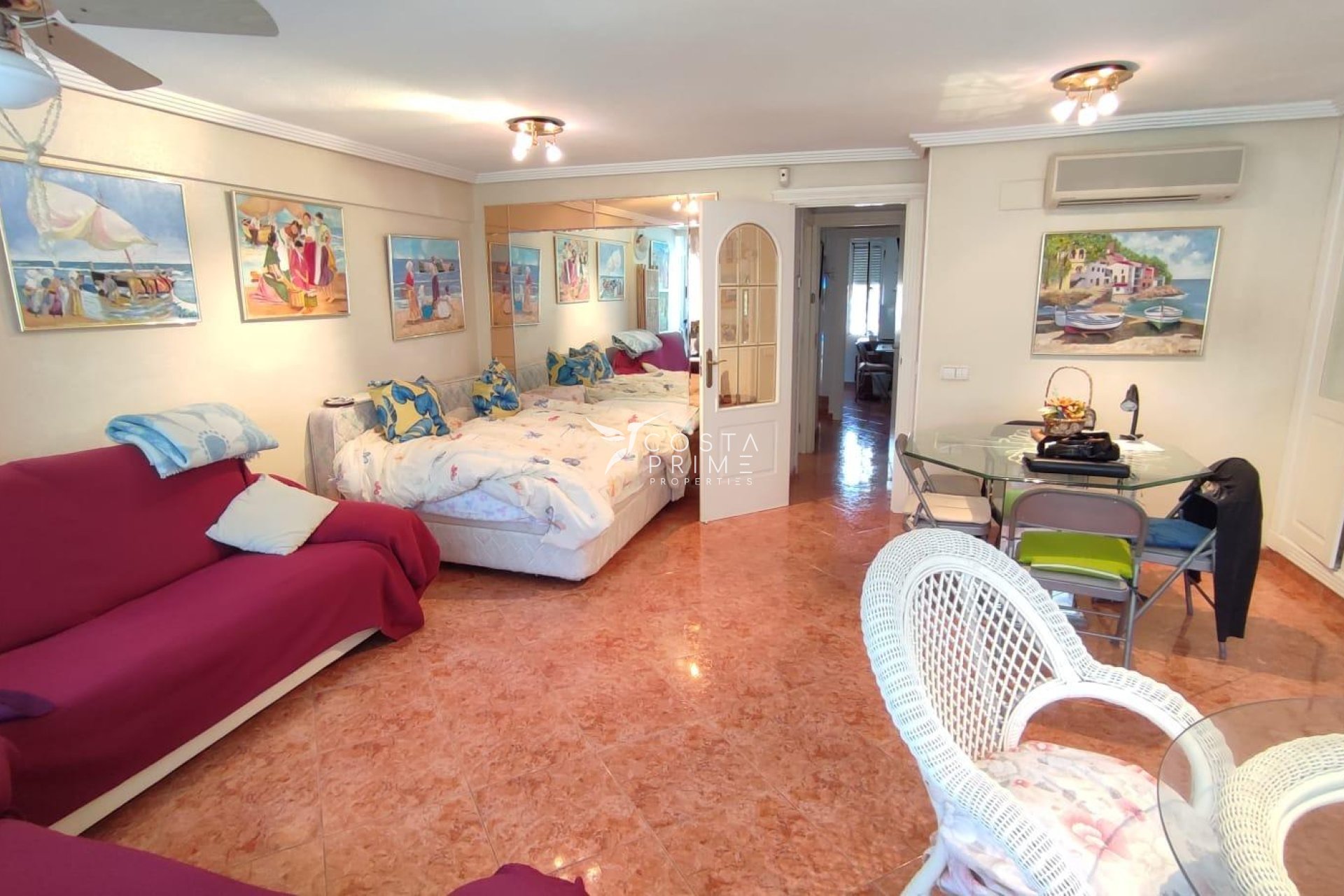 Resale - Apartment / Flat - Benidorm