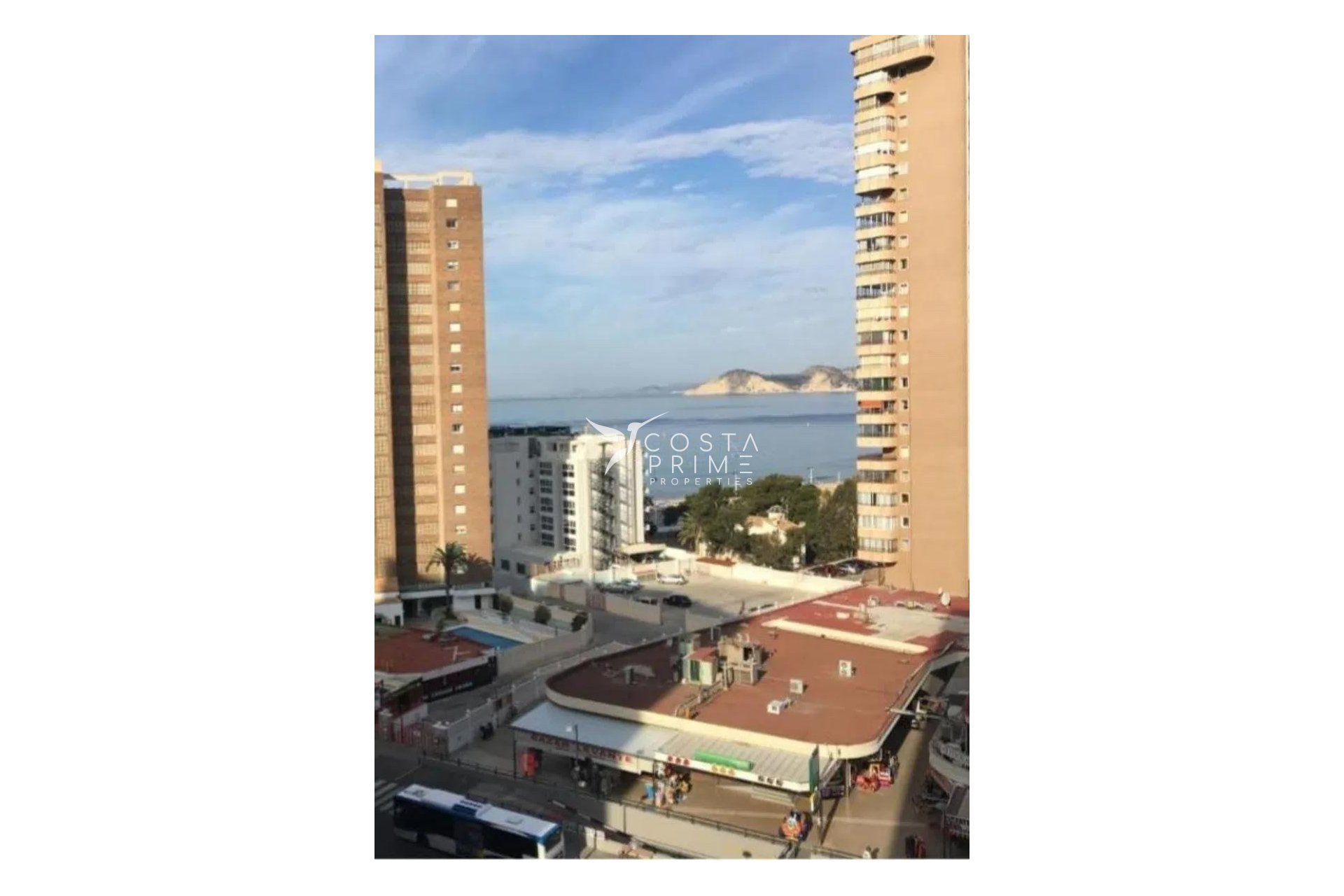 Resale - Apartment / Flat - Benidorm