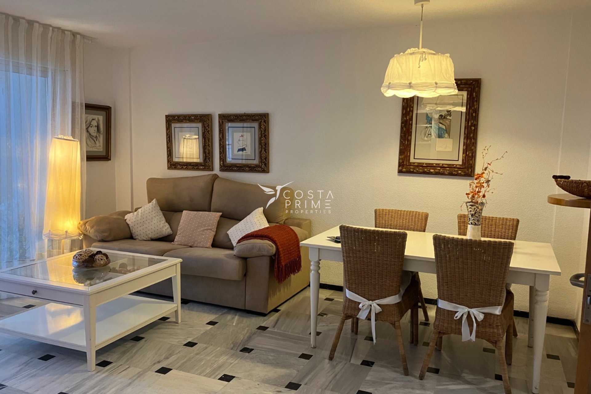 Resale - Apartment / Flat - Benidorm