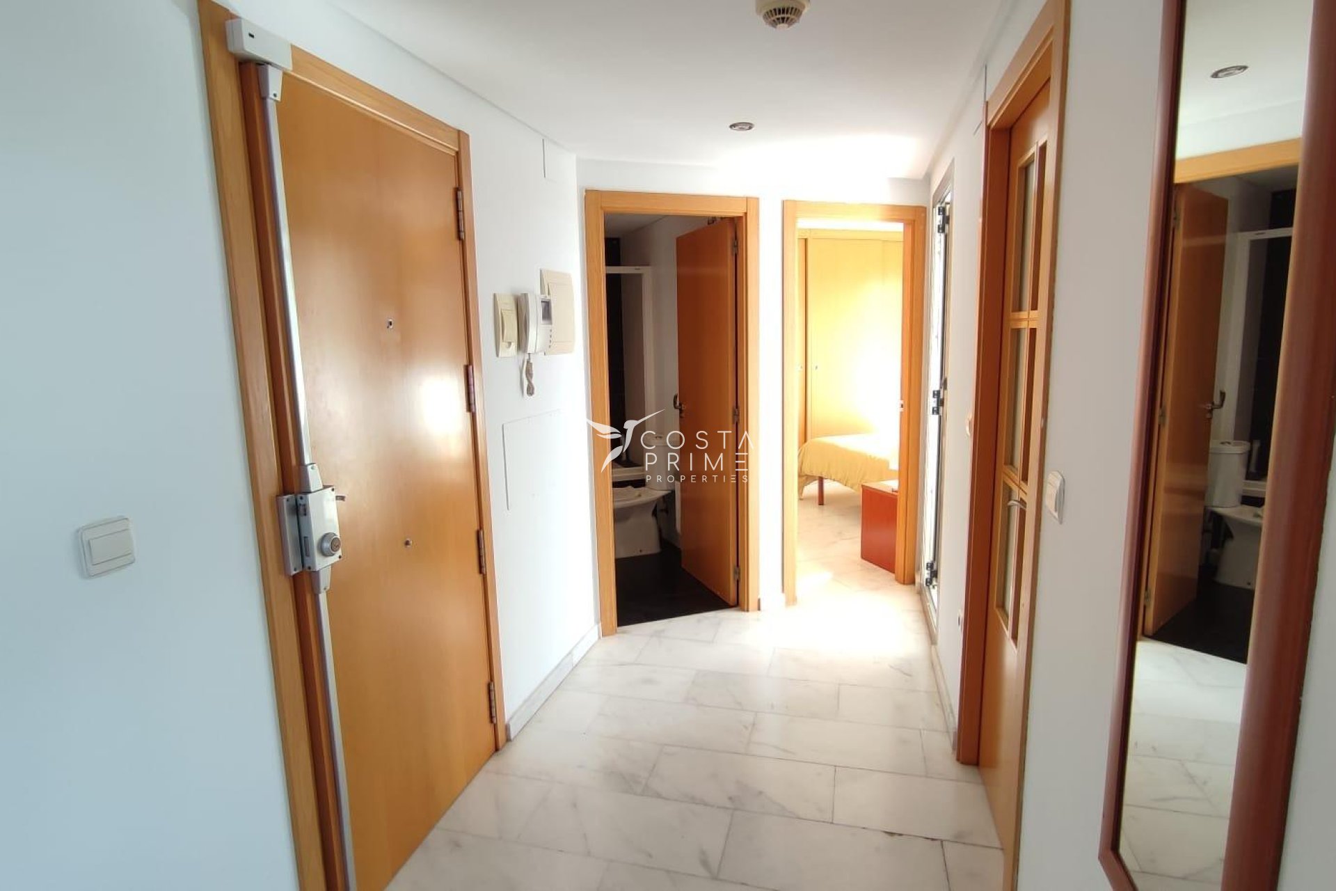 Resale - Apartment / Flat - Benidorm