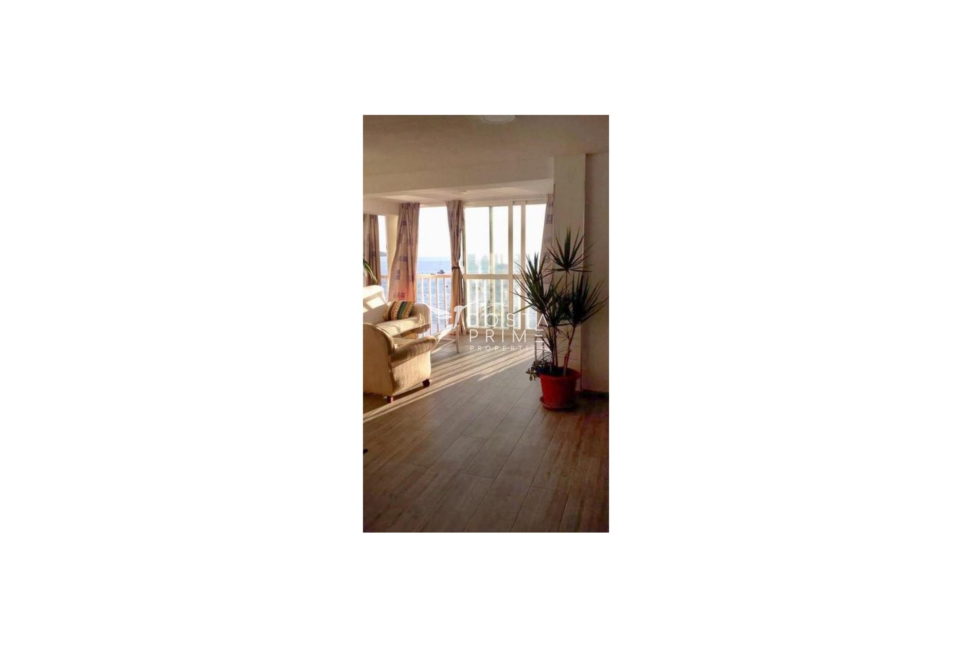 Resale - Apartment / Flat - Benidorm