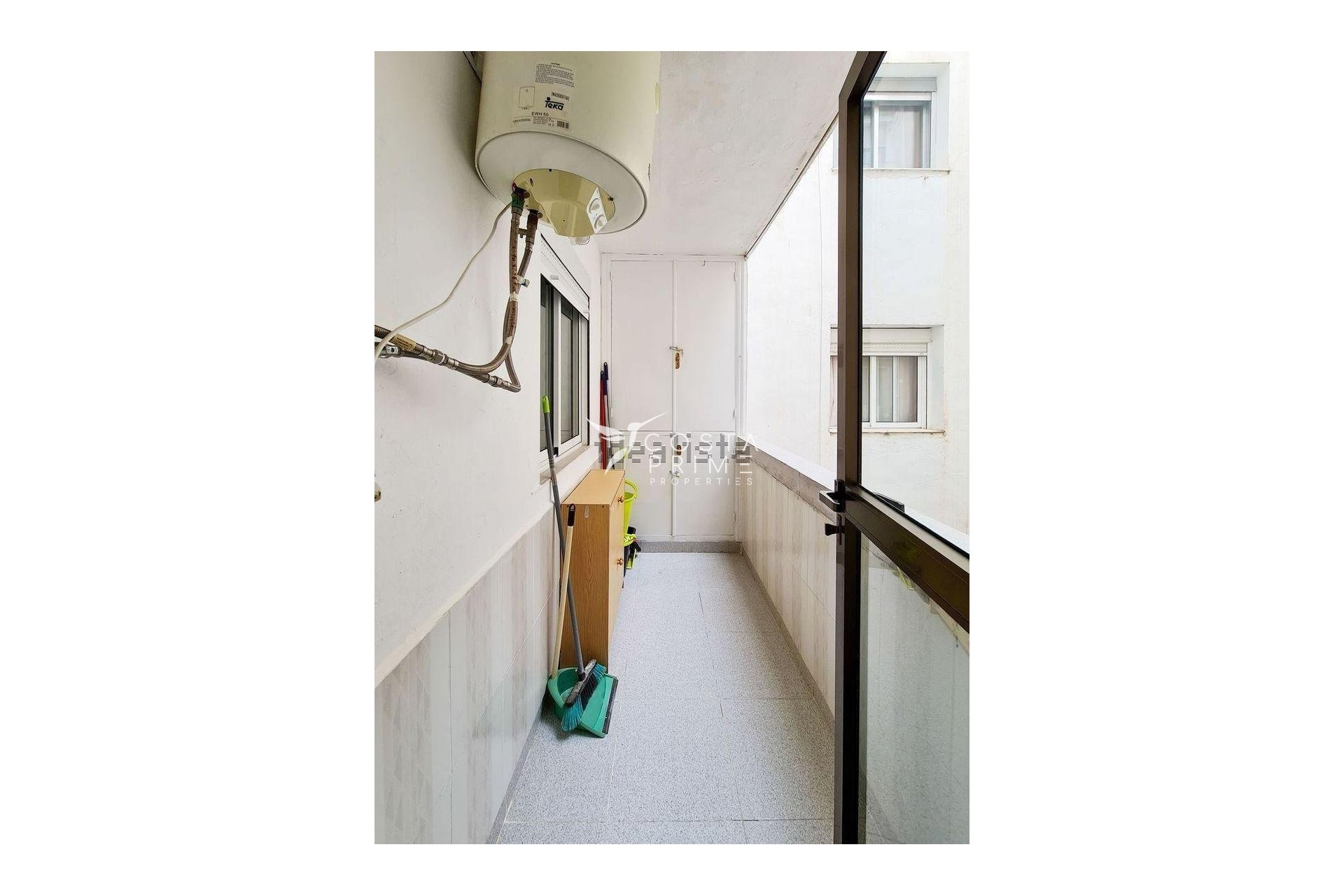 Resale - Apartment / Flat - Benidorm