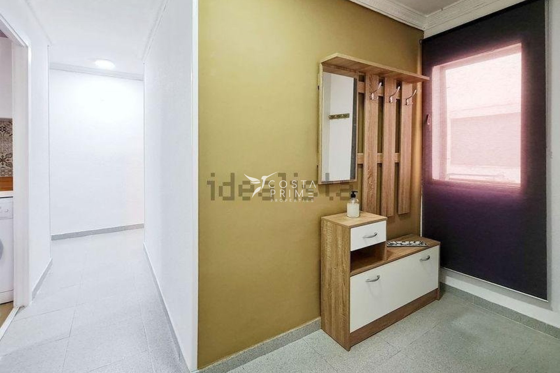 Resale - Apartment / Flat - Benidorm