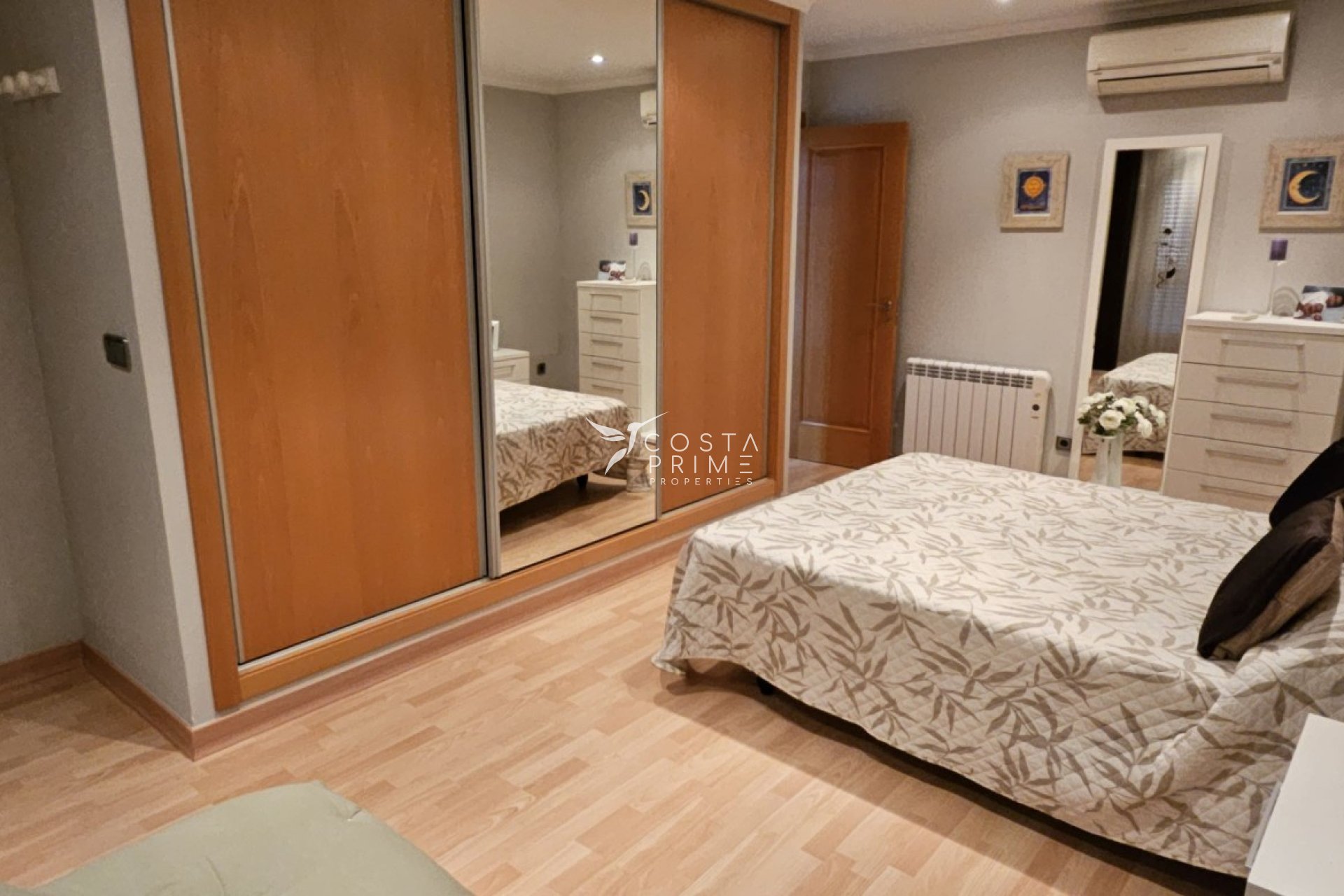 Resale - Apartment / Flat - Benidorm