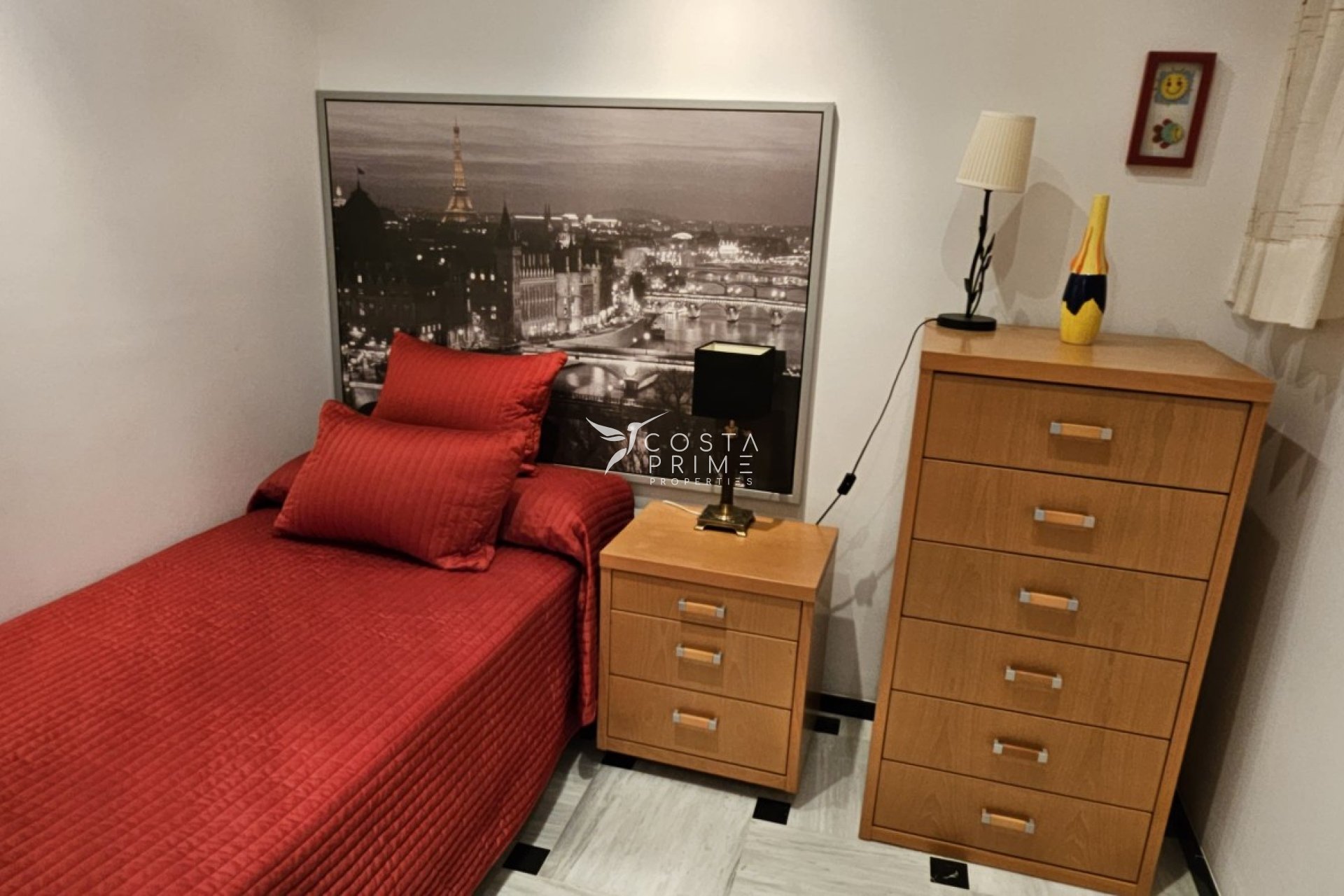 Resale - Apartment / Flat - Benidorm