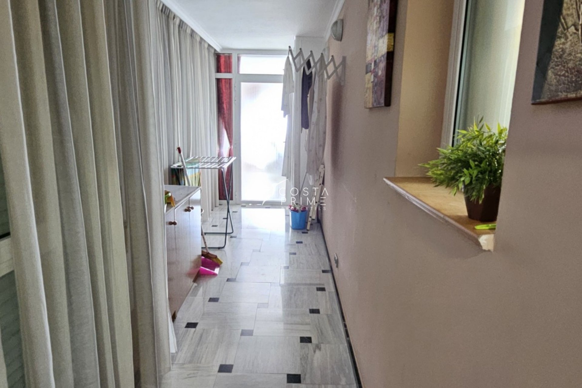 Resale - Apartment / Flat - Benidorm