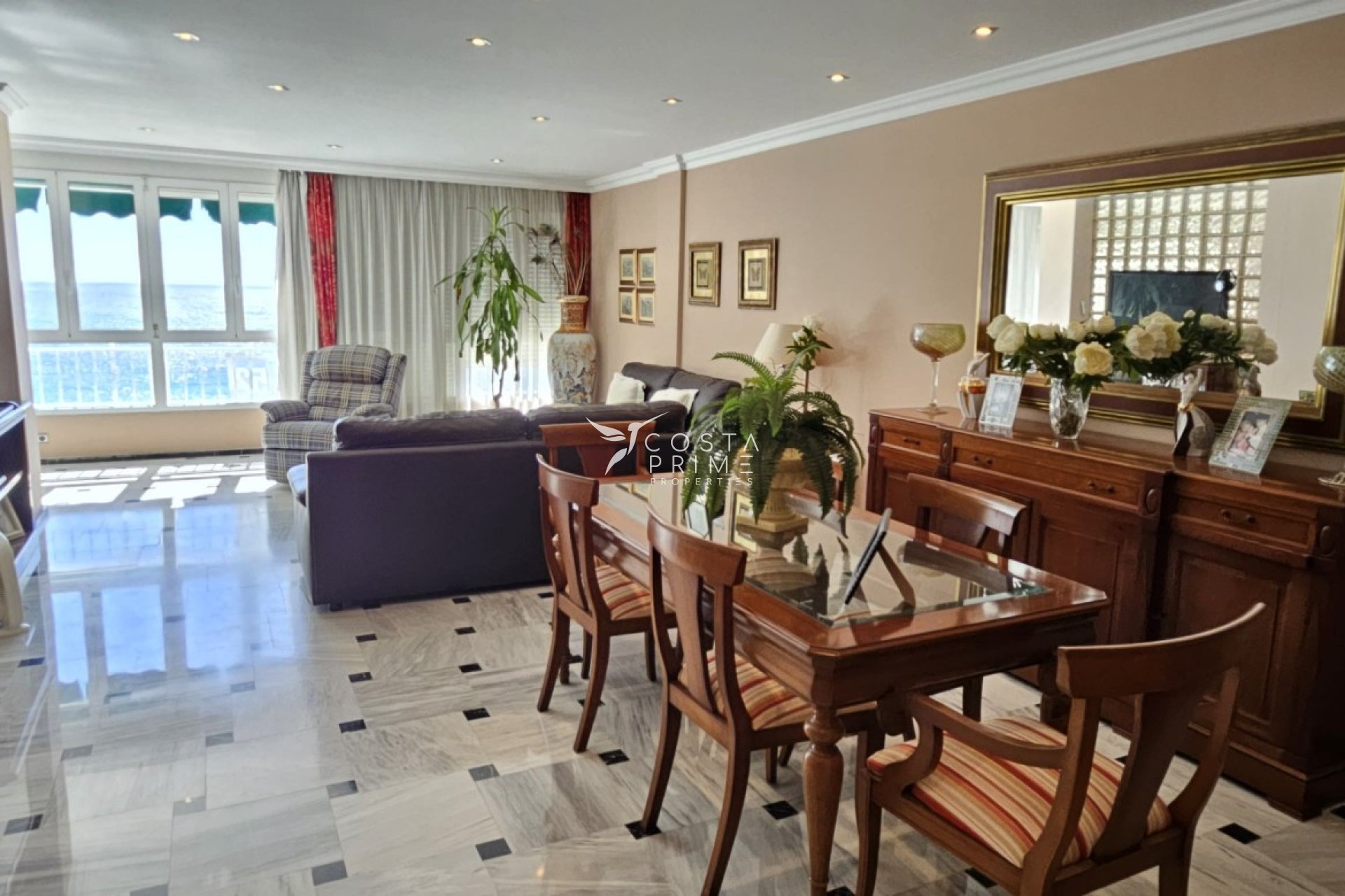 Resale - Apartment / Flat - Benidorm