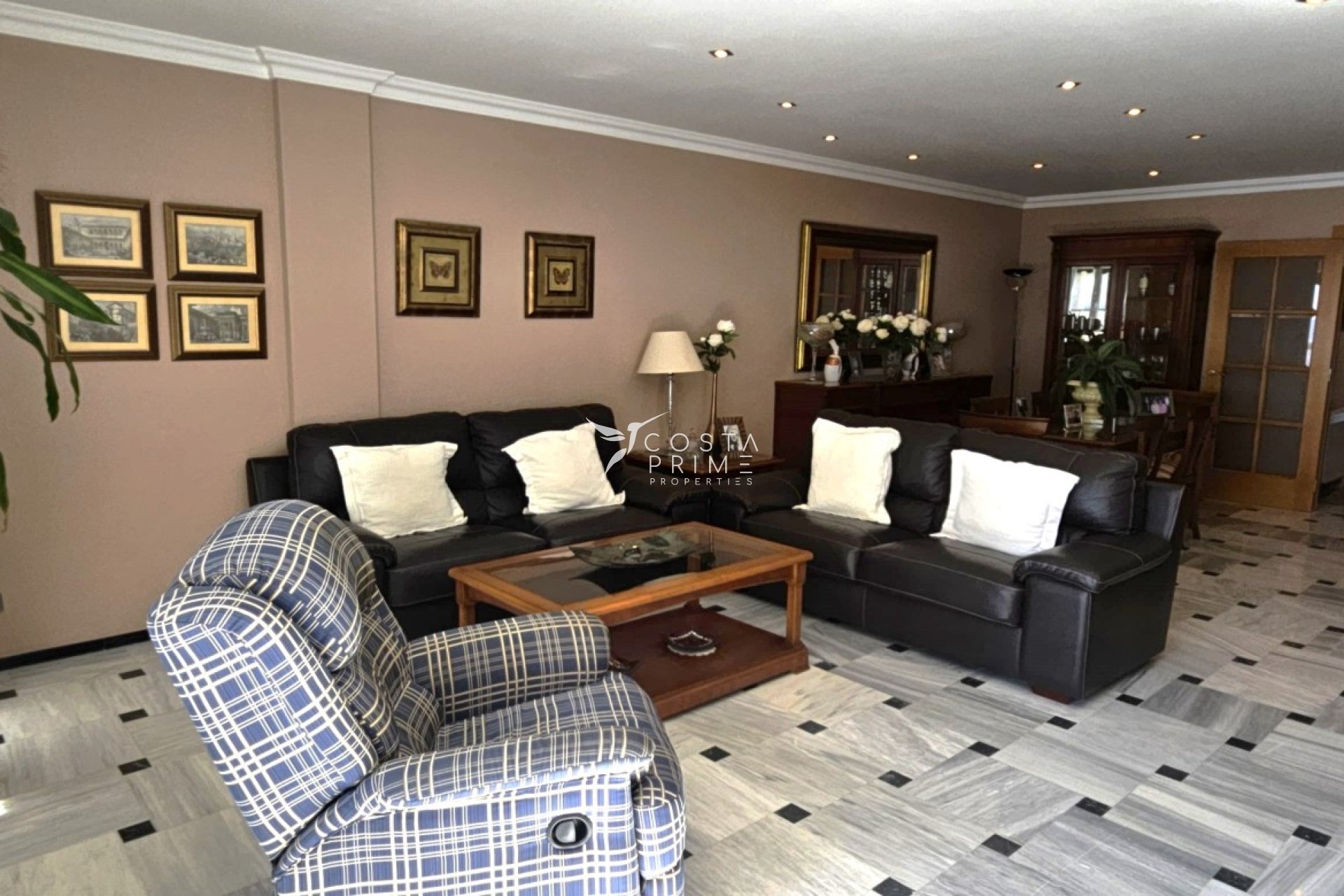 Resale - Apartment / Flat - Benidorm