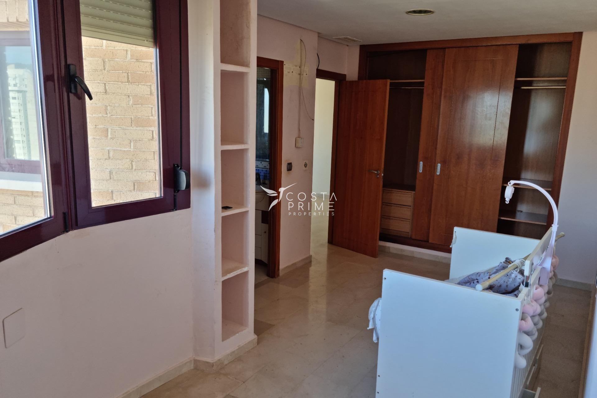 Resale - Apartment / Flat - Benidorm