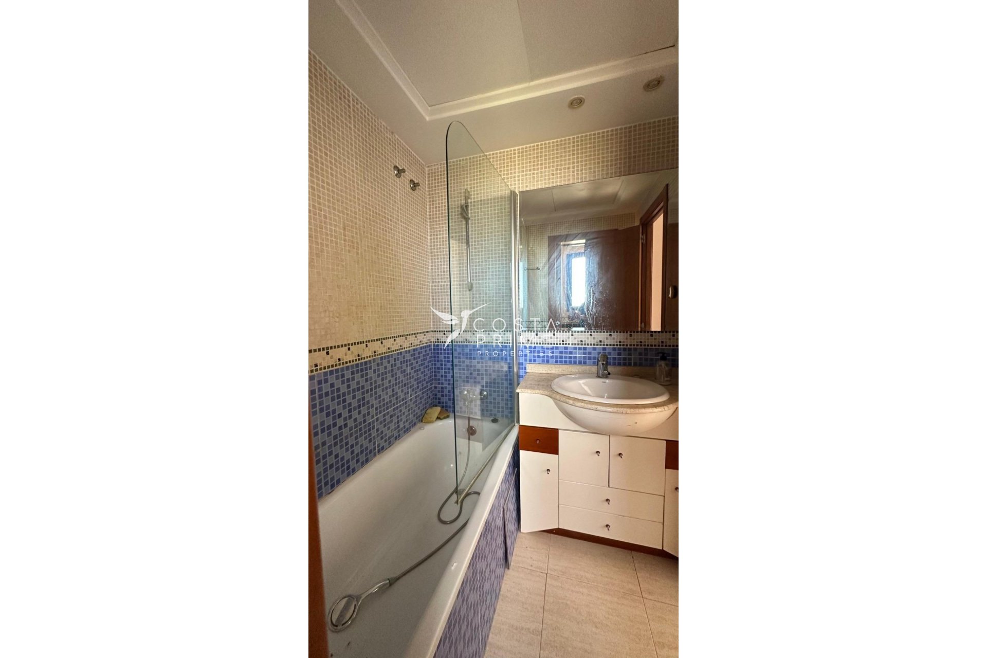 Resale - Apartment / Flat - Benidorm