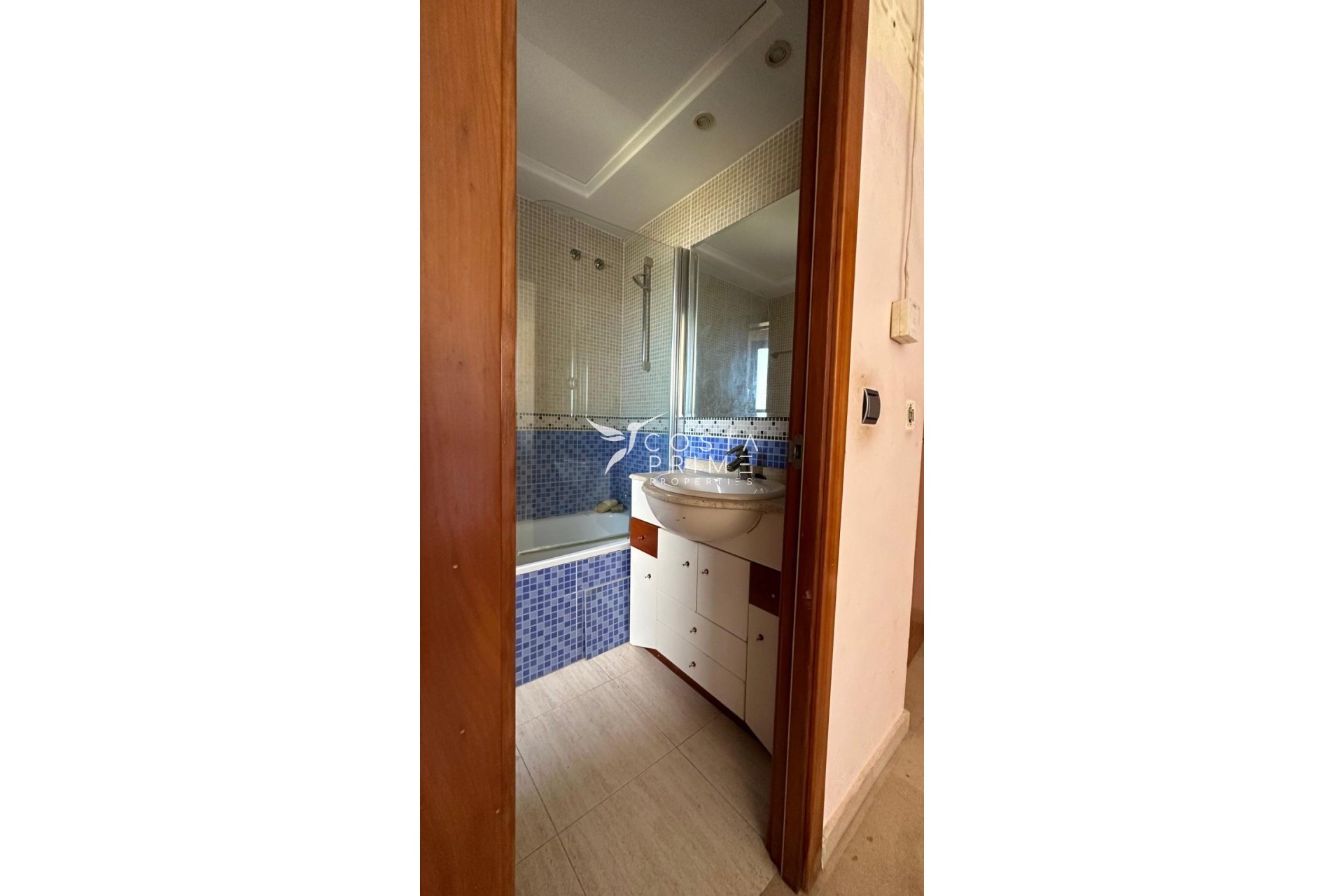 Resale - Apartment / Flat - Benidorm