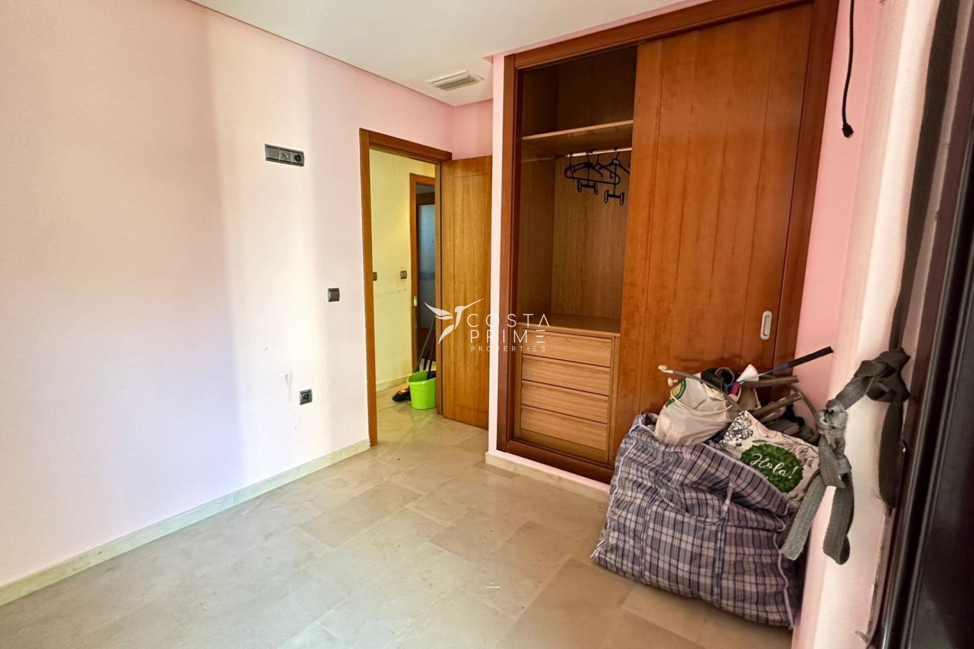 Resale - Apartment / Flat - Benidorm