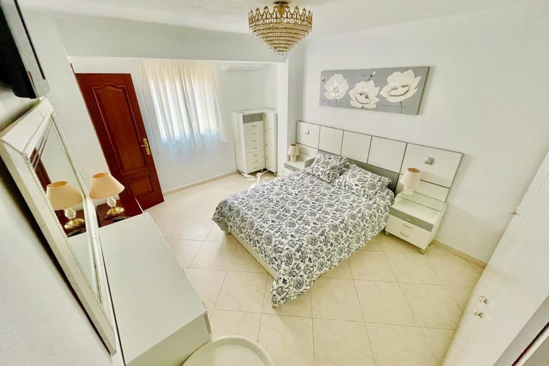 Resale - Apartment / Flat - Benidorm