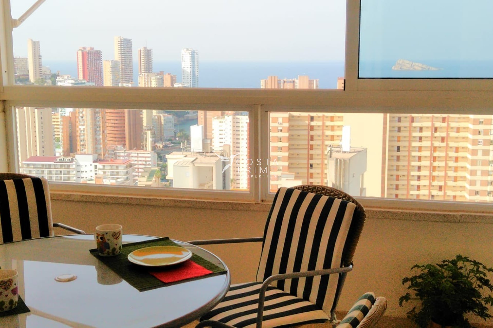 Resale - Apartment / Flat - Benidorm