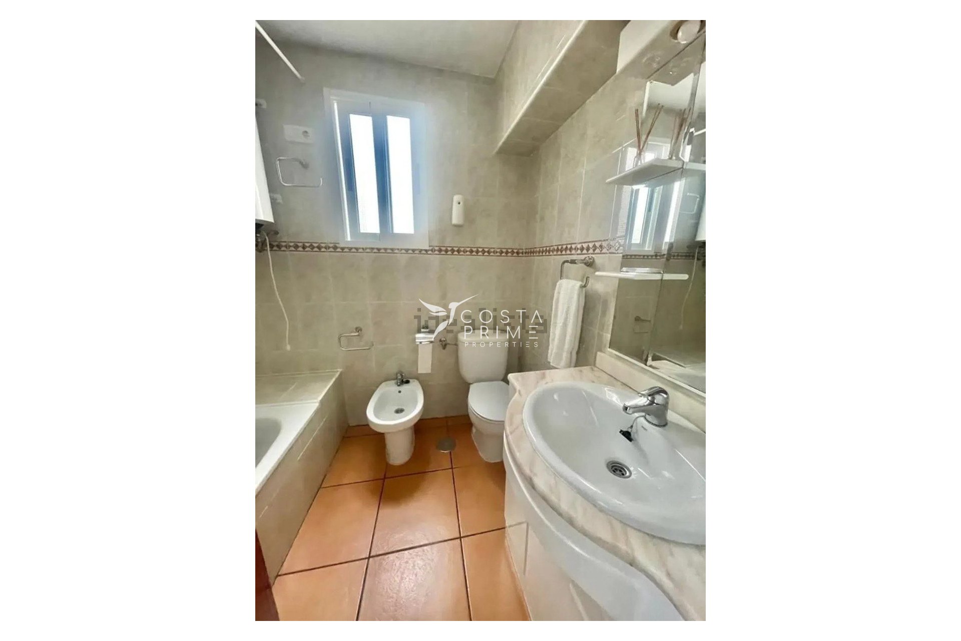 Resale - Apartment / Flat - Benidorm