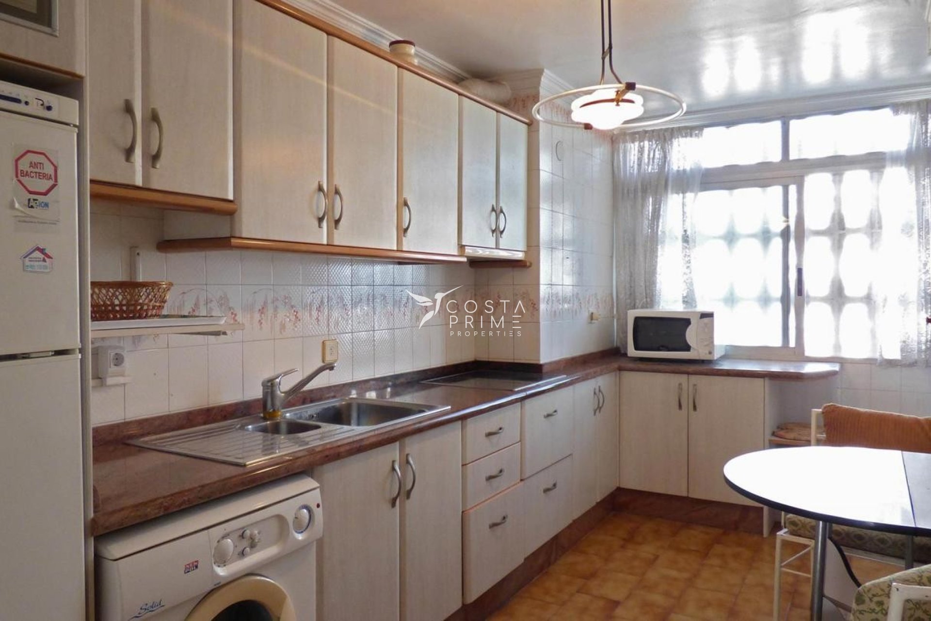 Resale - Apartment / Flat - Benidorm