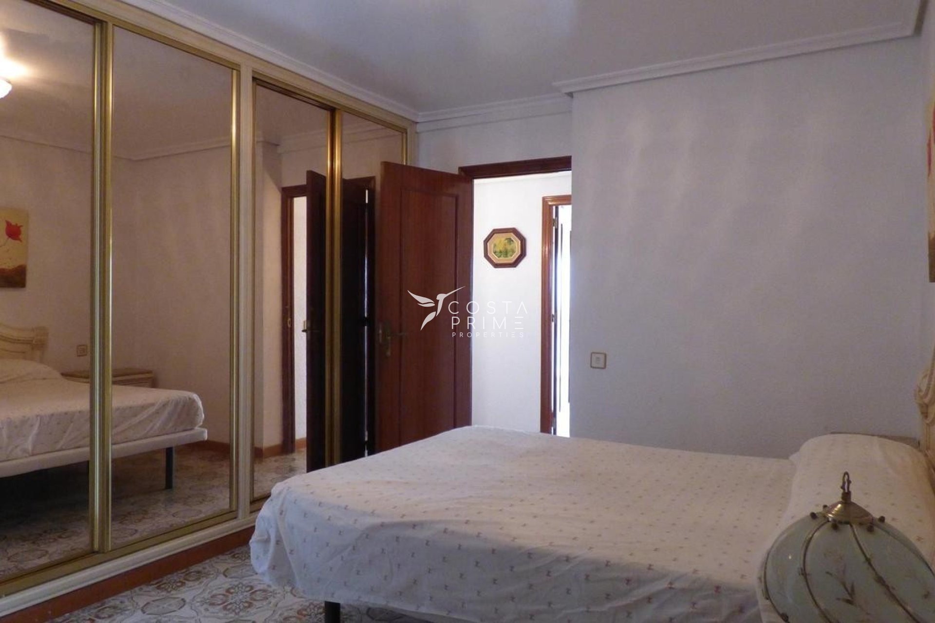 Resale - Apartment / Flat - Benidorm