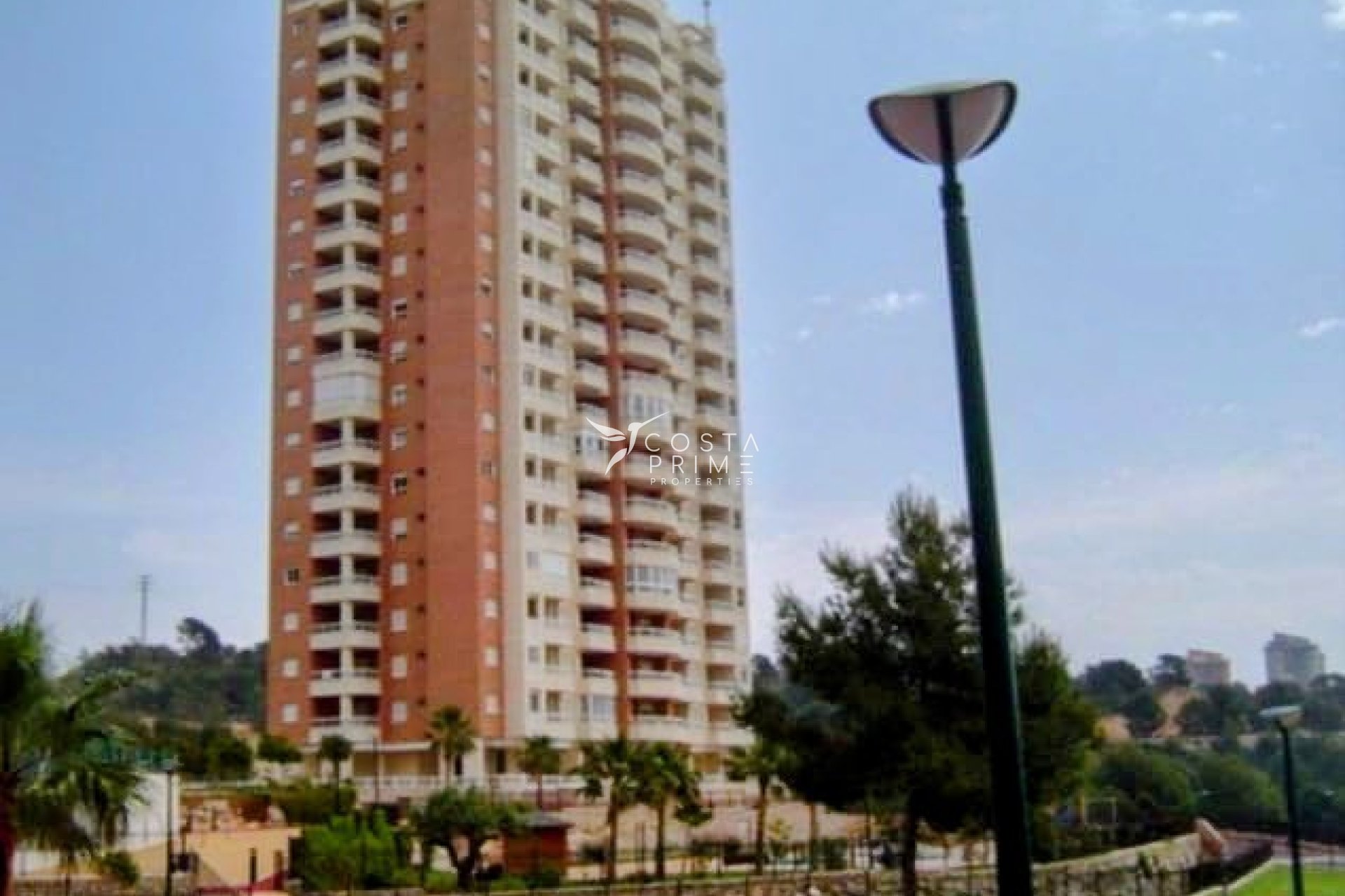 Resale - Apartment / Flat - Benidorm