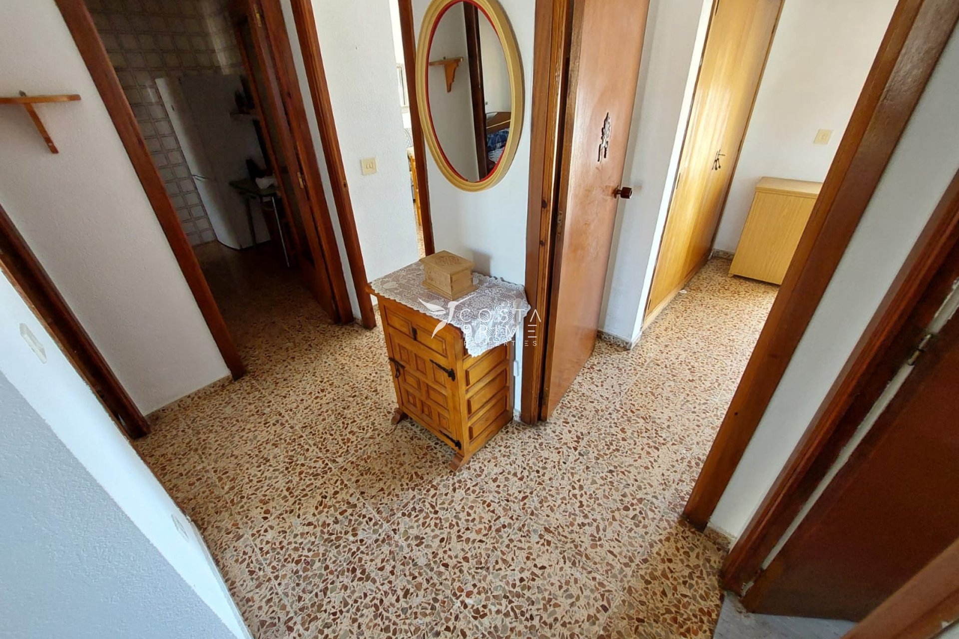 Resale - Apartment / Flat - Benidorm