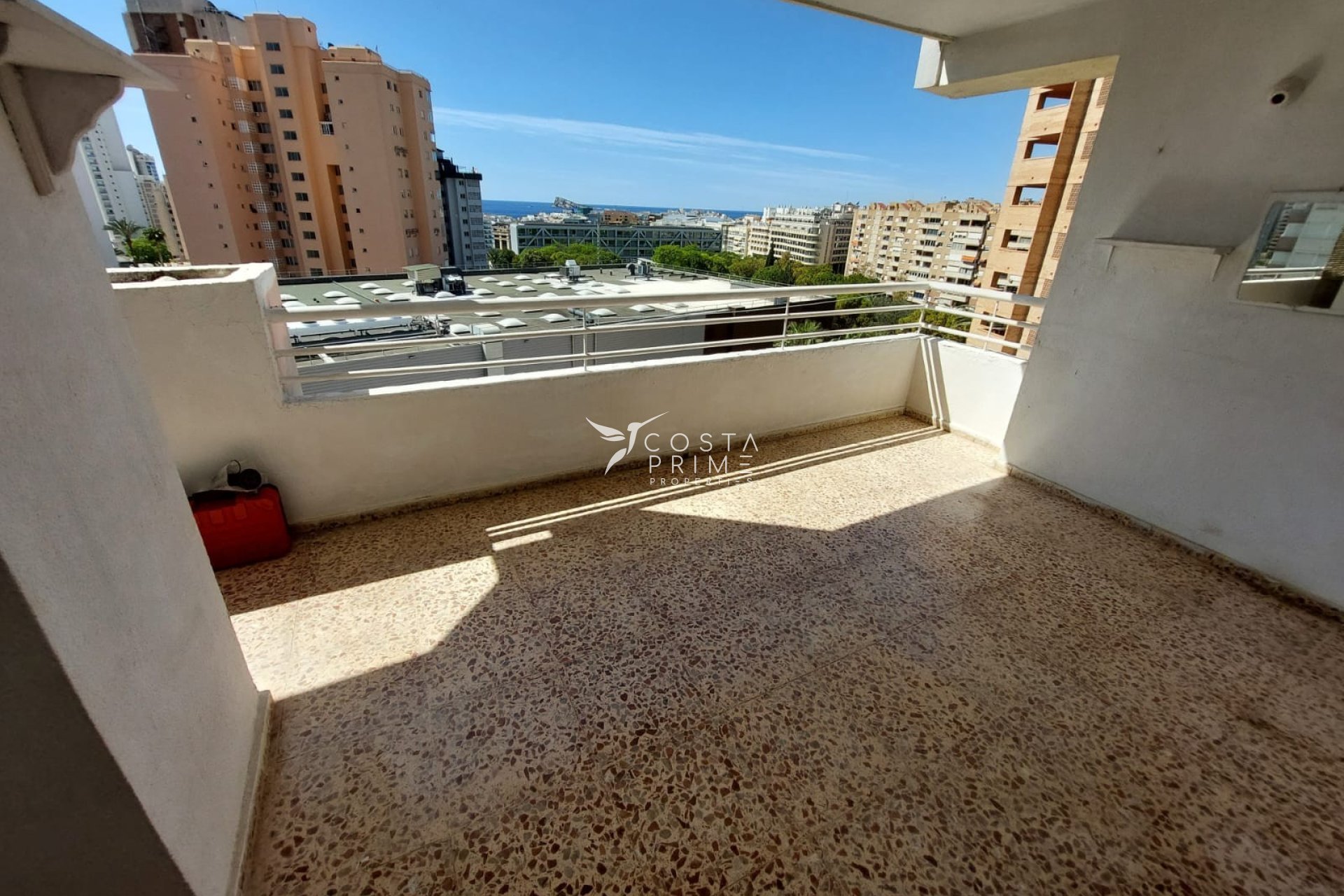 Resale - Apartment / Flat - Benidorm