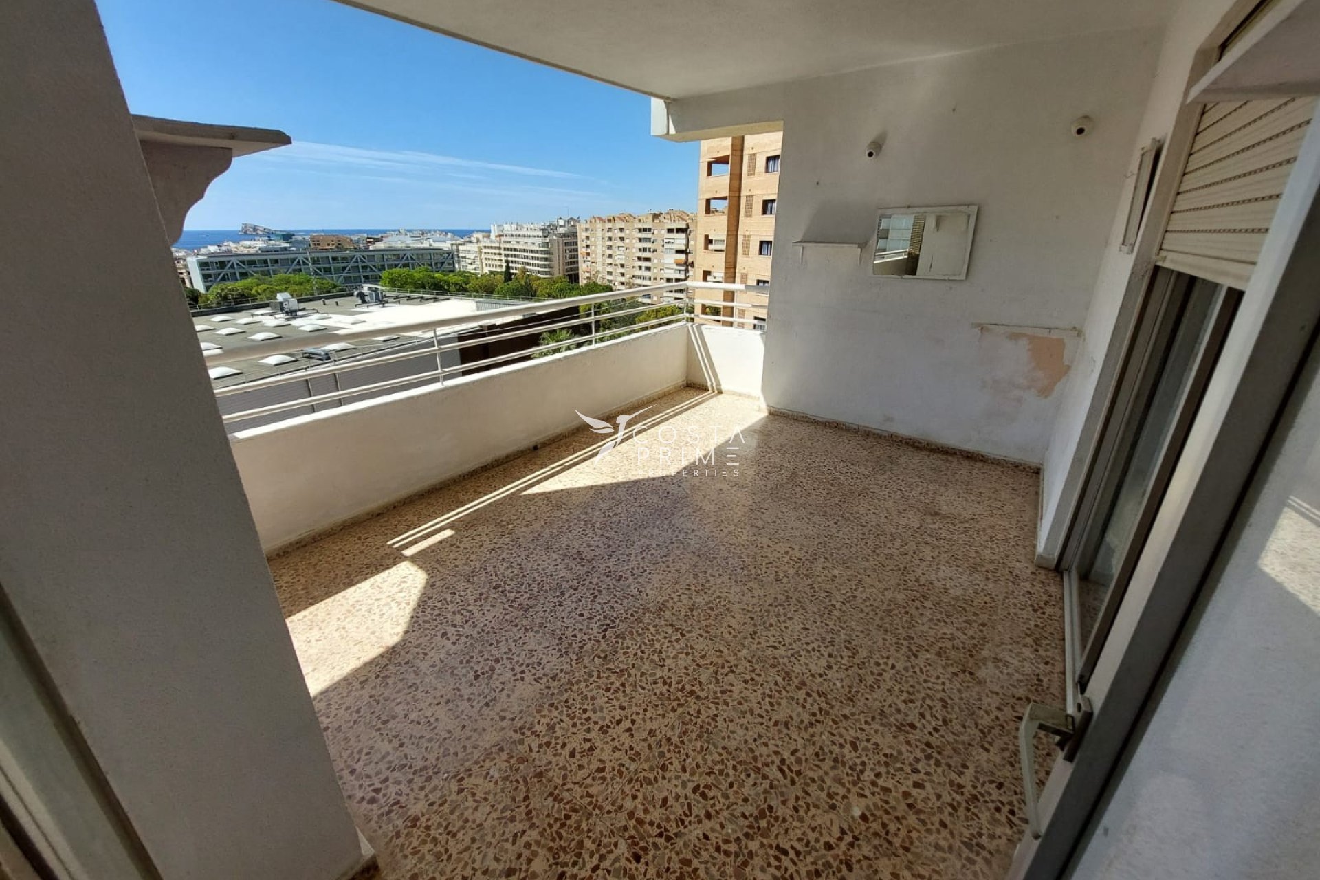 Resale - Apartment / Flat - Benidorm