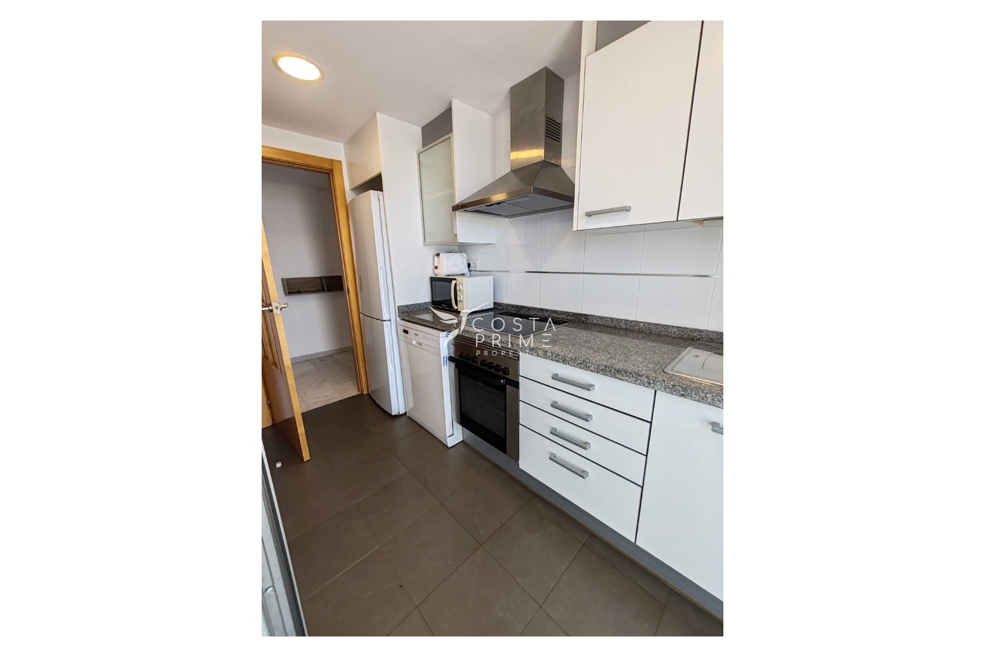 Resale - Apartment / Flat - Benidorm