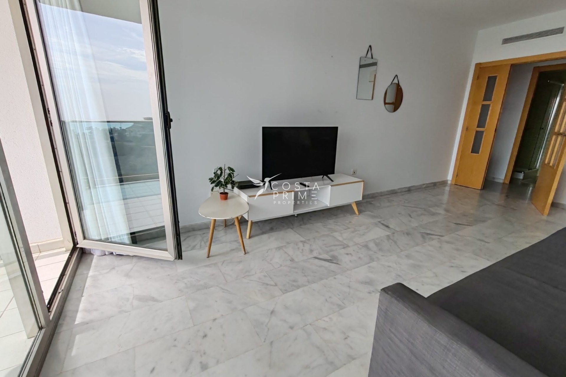 Resale - Apartment / Flat - Benidorm