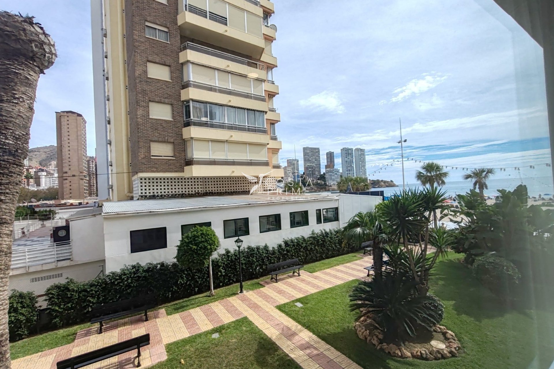 Resale - Apartment / Flat - Benidorm