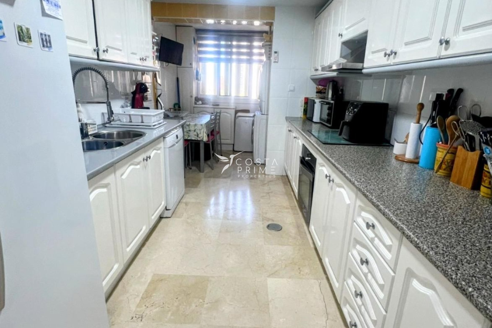 Resale - Apartment / Flat - Benidorm