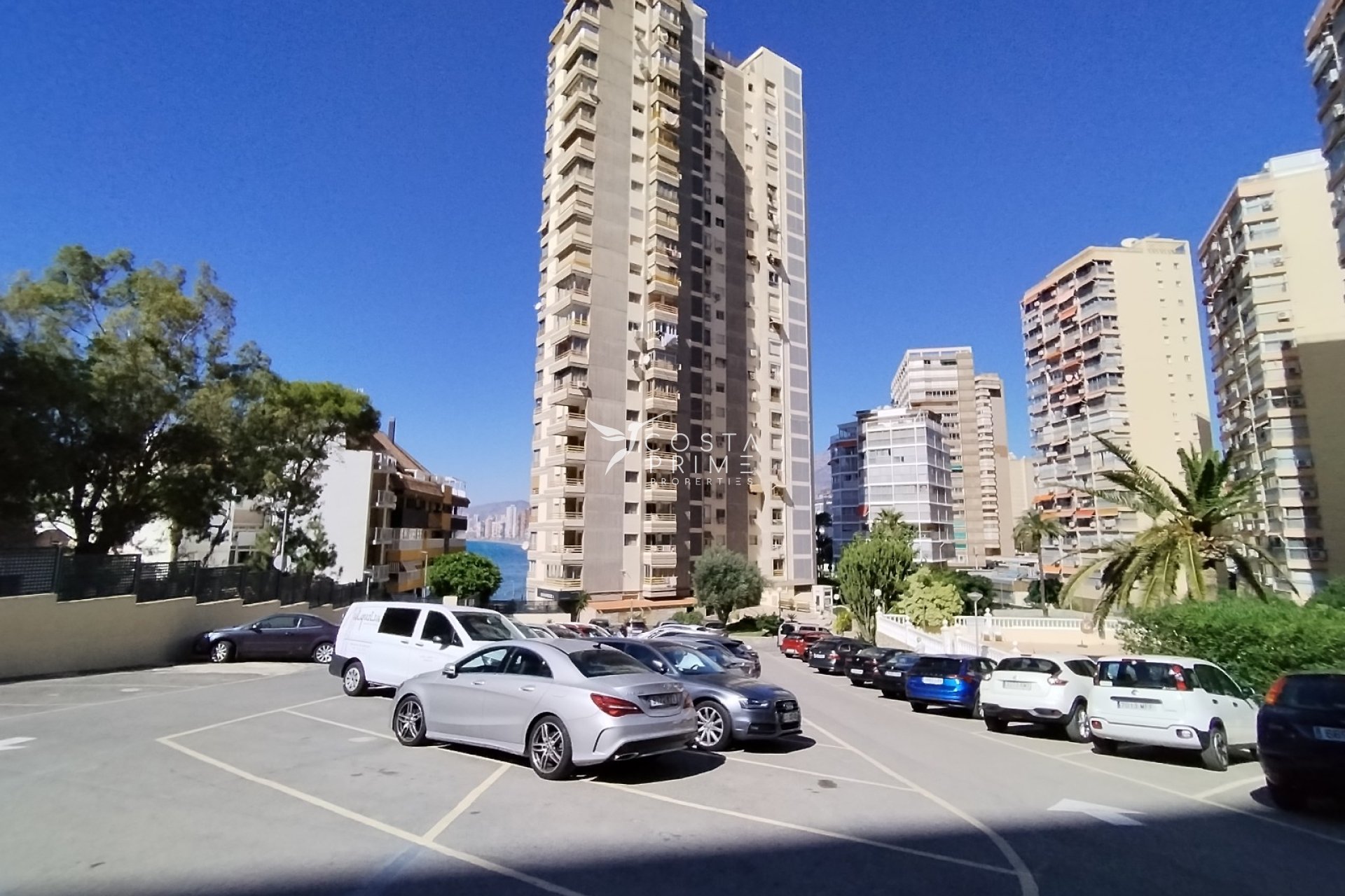 Resale - Apartment / Flat - Benidorm