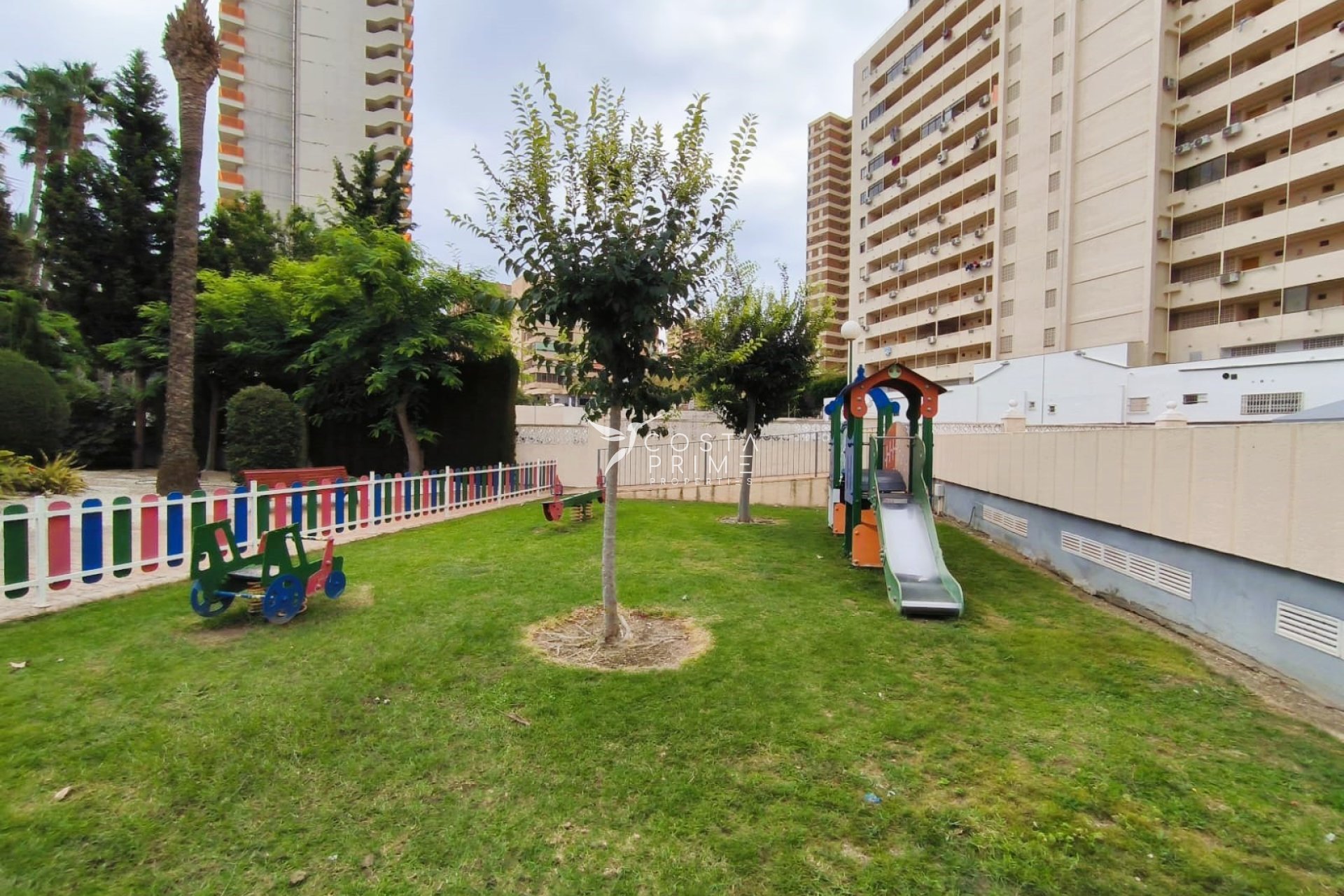 Resale - Apartment / Flat - Benidorm