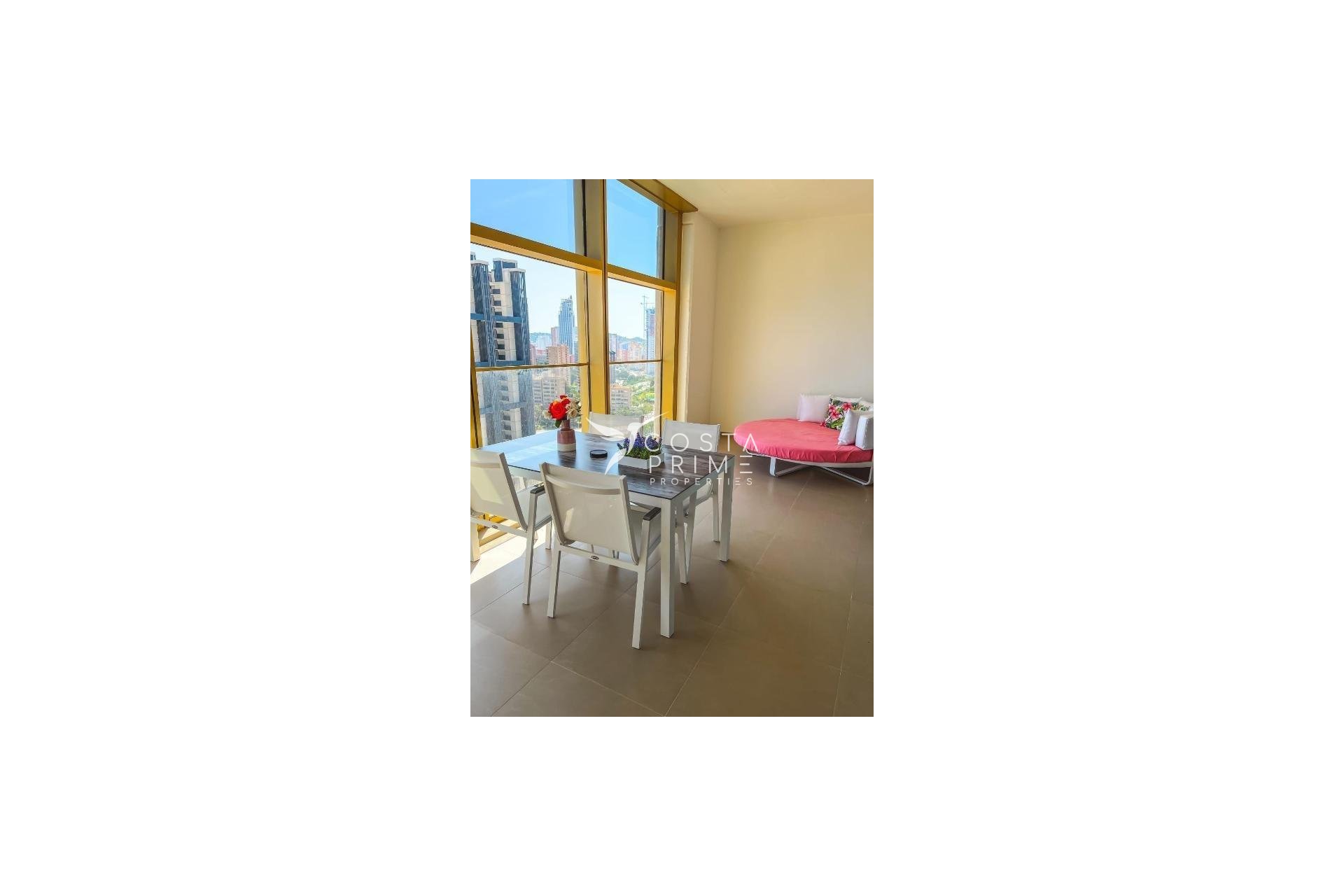 Resale - Apartment / Flat - Benidorm