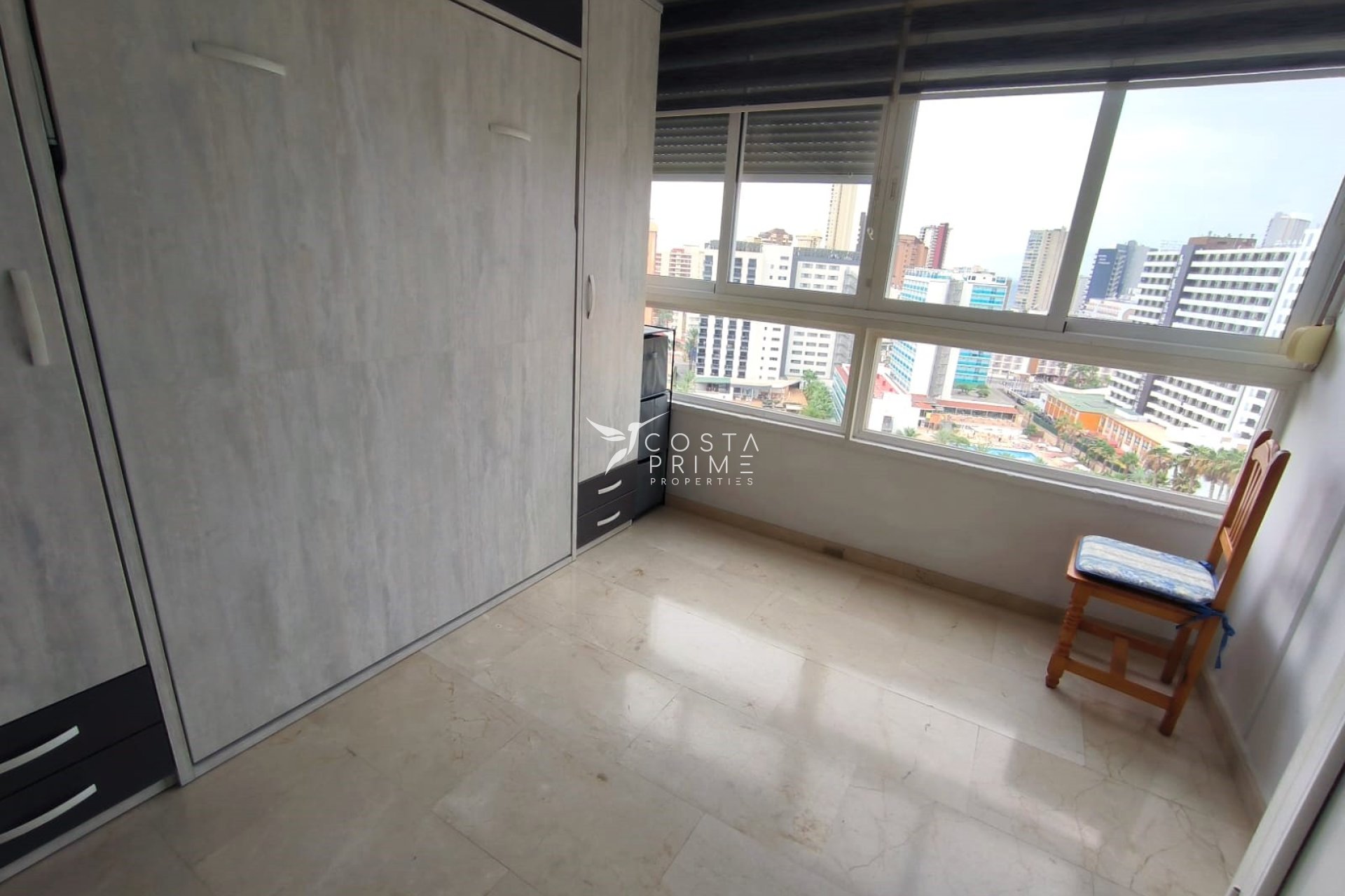 Resale - Apartment / Flat - Benidorm