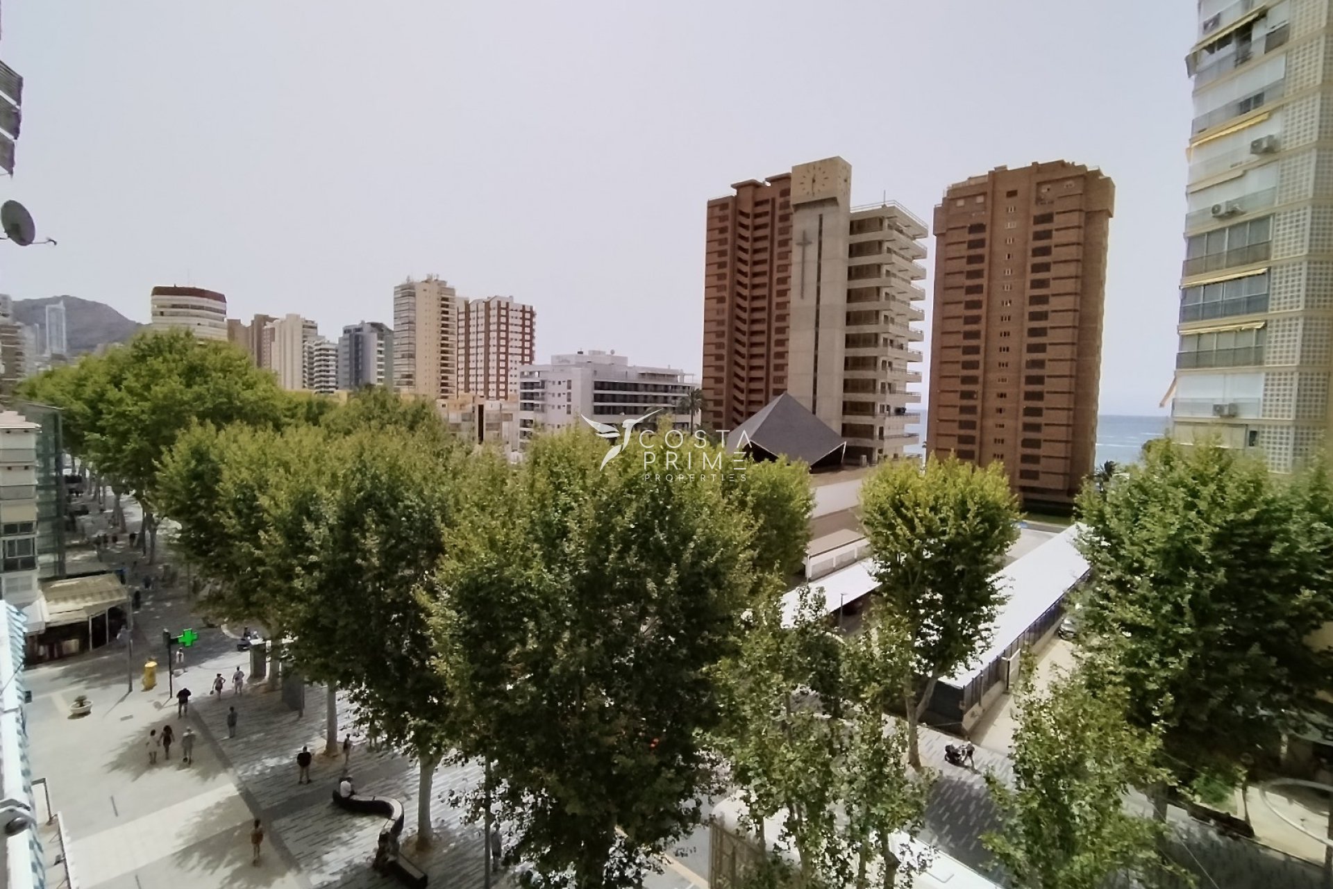 Resale - Apartment / Flat - Benidorm