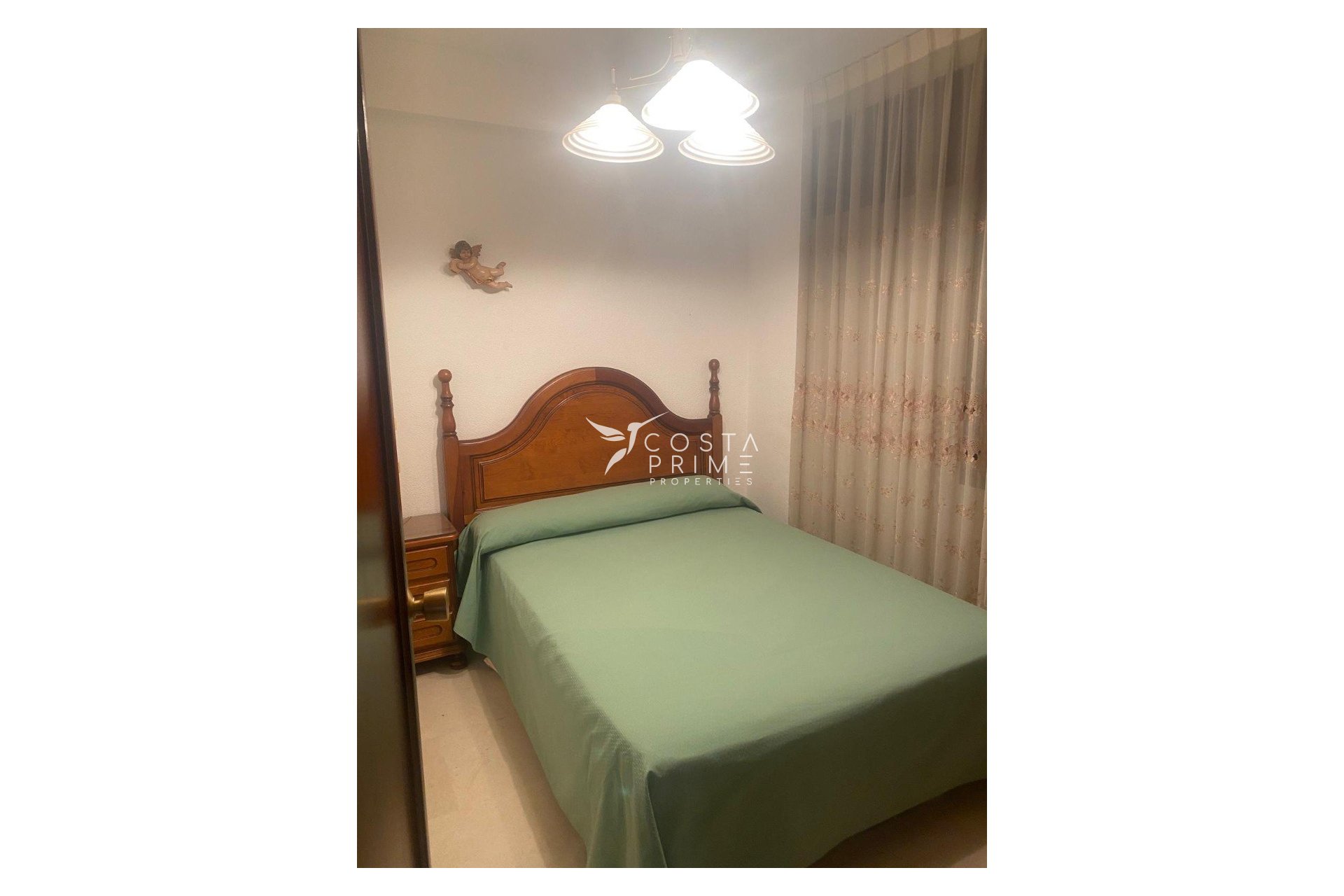 Resale - Apartment / Flat - Benidorm