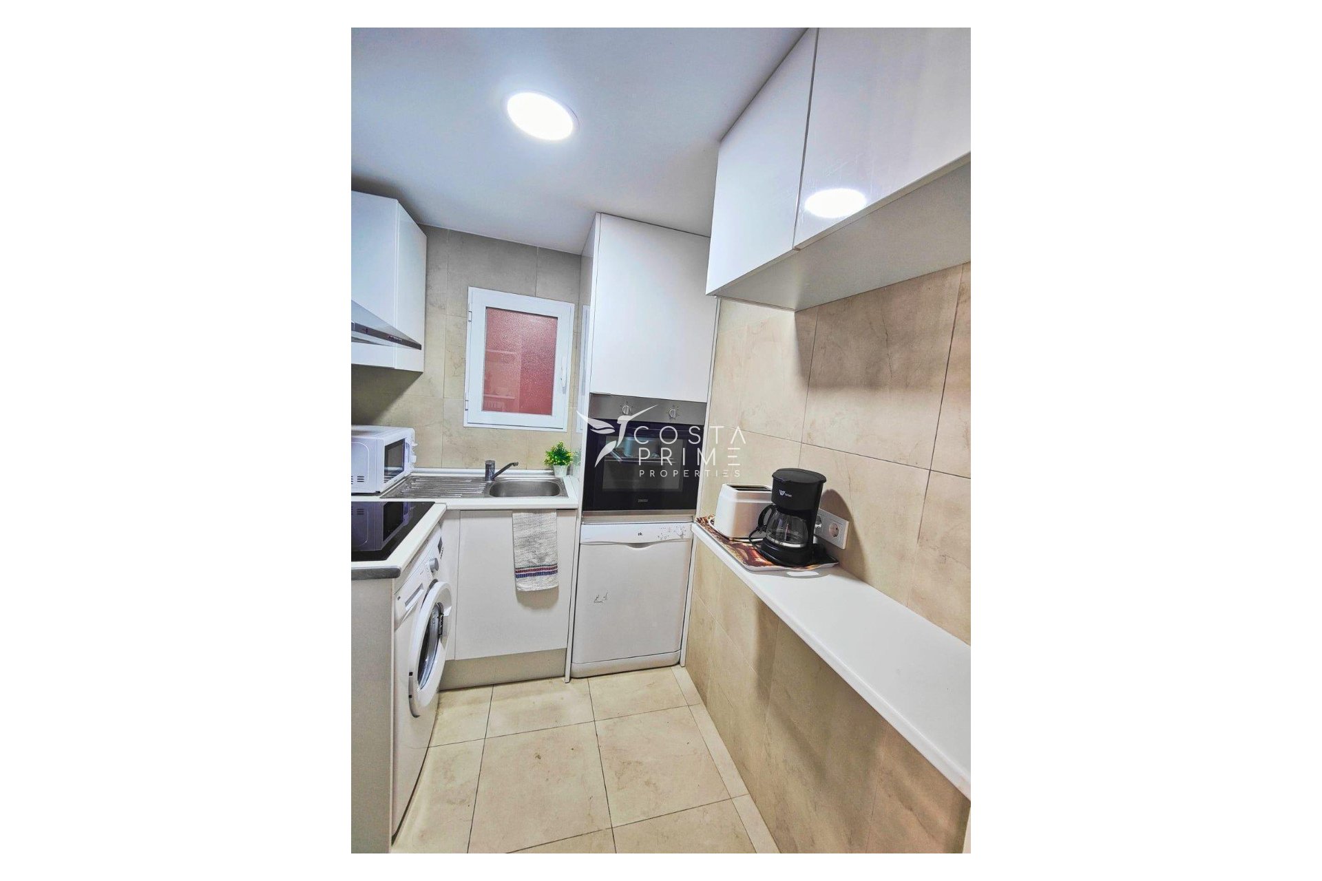 Resale - Apartment / Flat - Benidorm