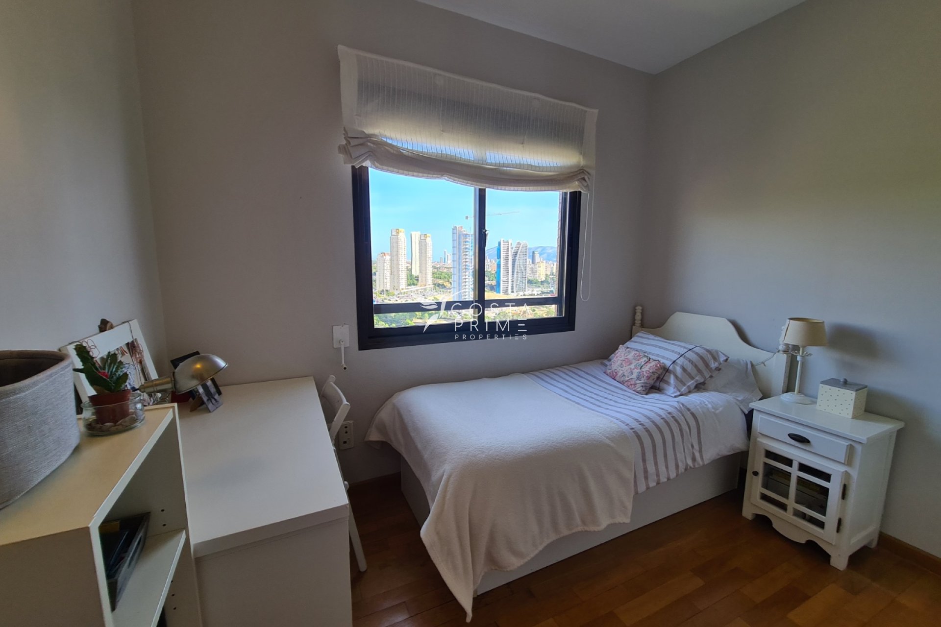 Resale - Apartment / Flat - Benidorm