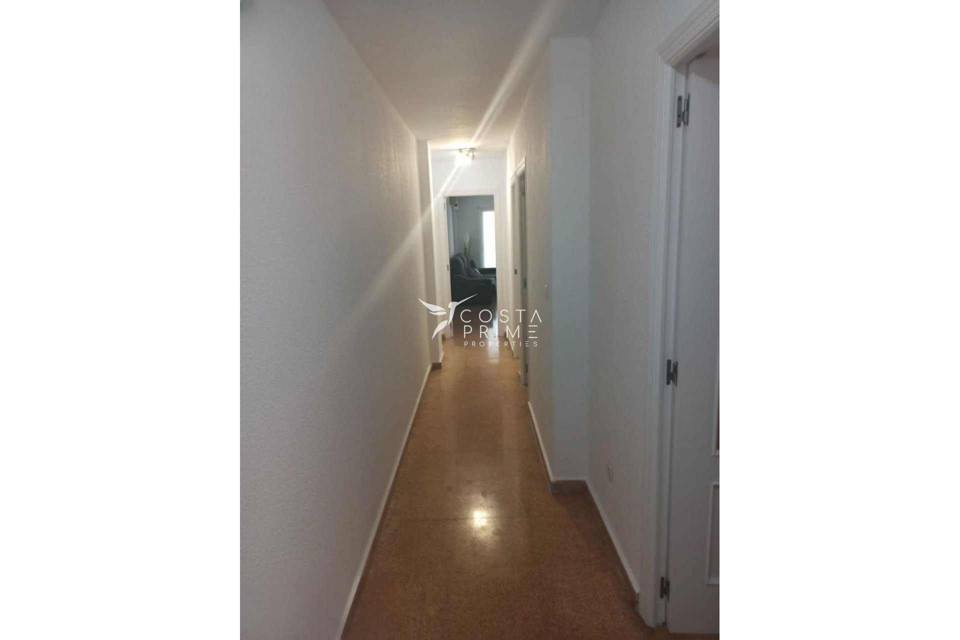 Resale - Apartment / Flat - Benidorm