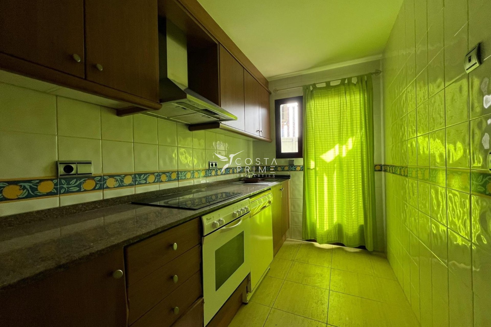 Resale - Apartment / Flat - Benidorm