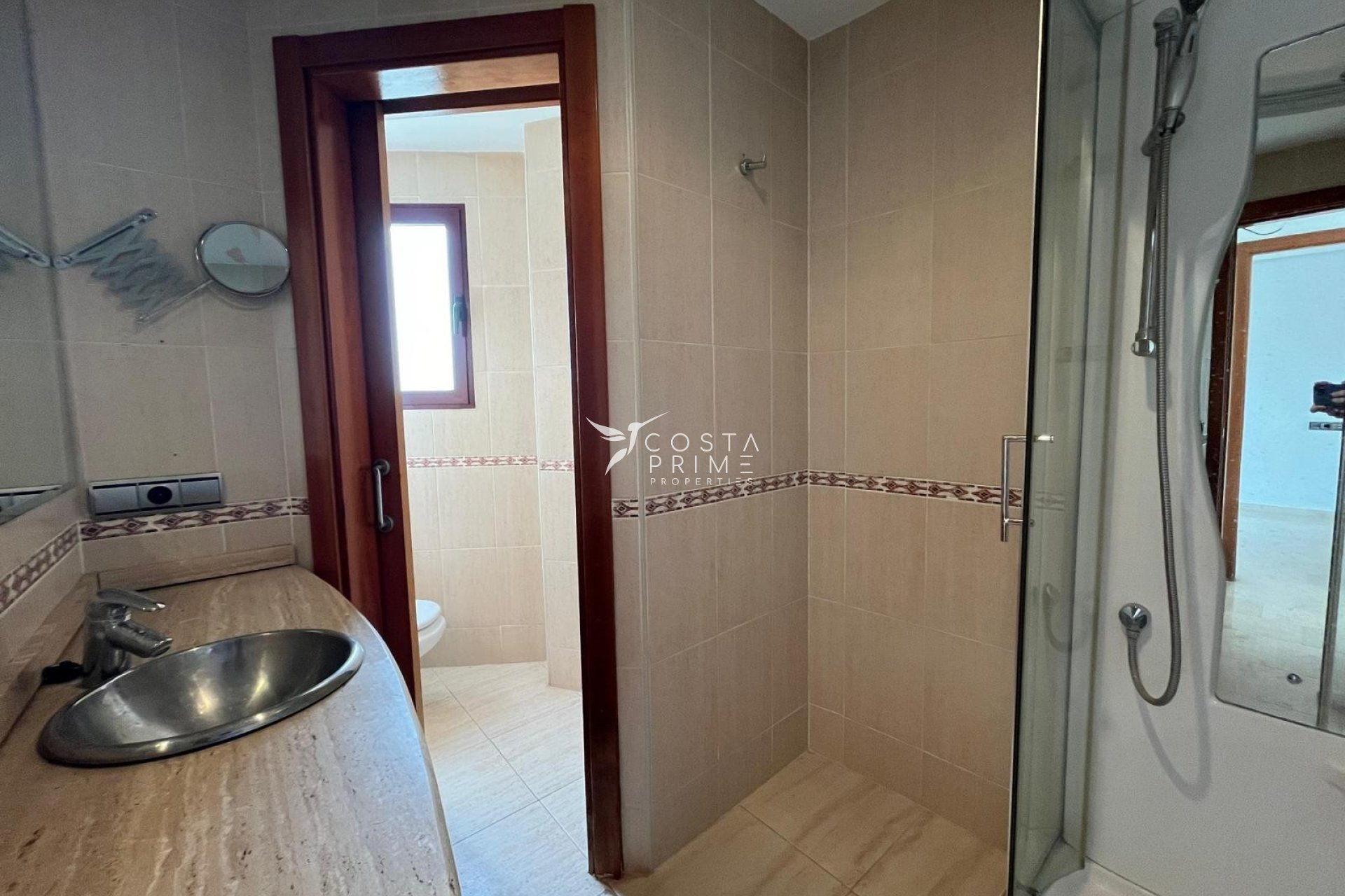 Resale - Apartment / Flat - Benidorm