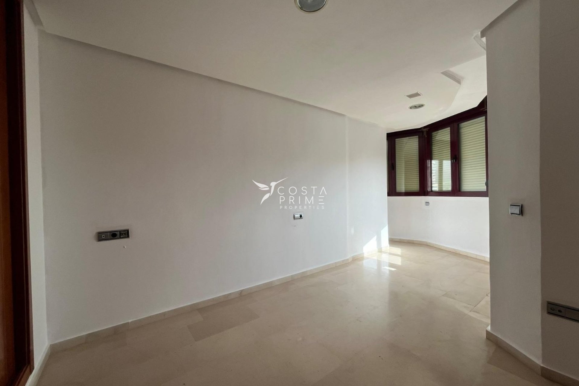 Resale - Apartment / Flat - Benidorm