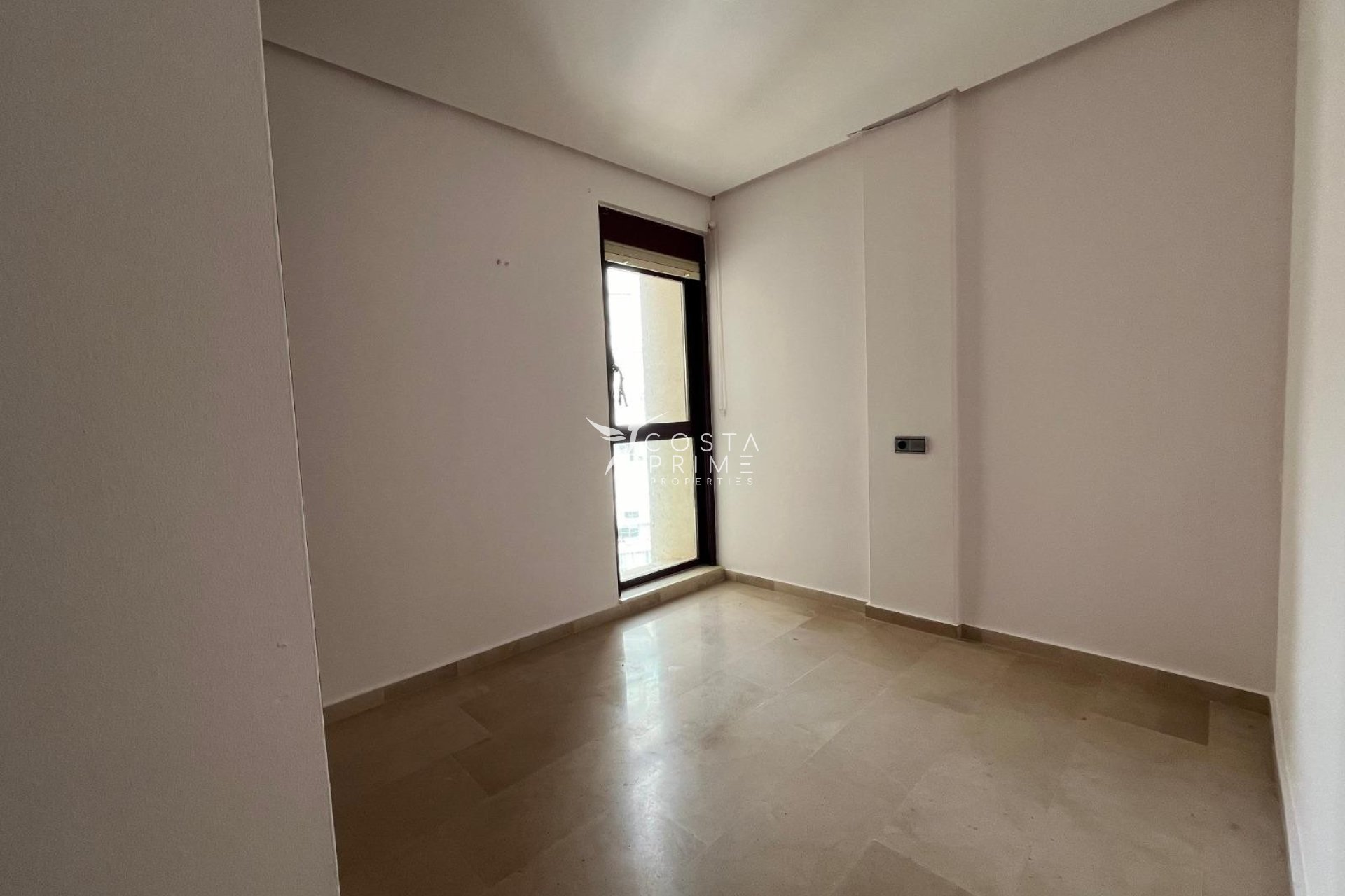 Resale - Apartment / Flat - Benidorm